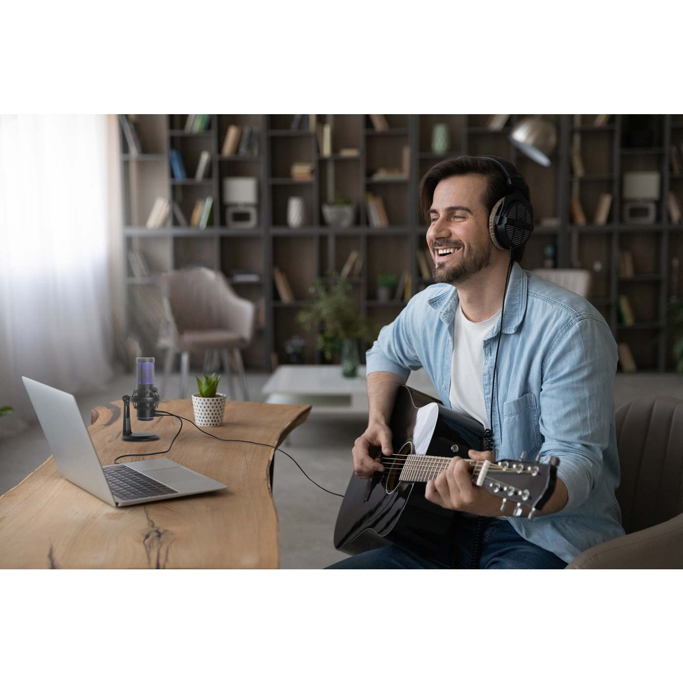 Professional RGB LED USB Condenser Microphone with Noise Cancellation - Perfect for Streaming, Gaming, Podcasting & Home Studio Recording