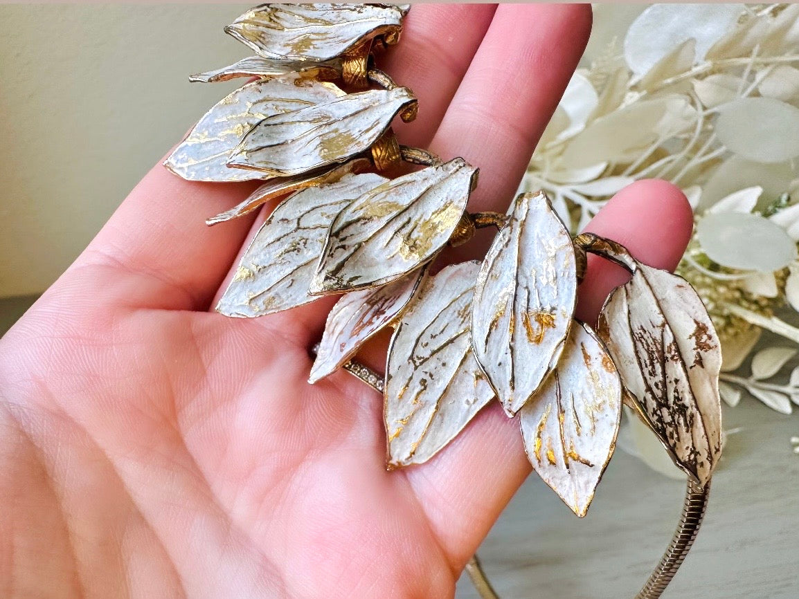 Vintage Gold Leaf Statement Necklace - Adjustable White Wash Avant Garde Choker with Unique Cluster Design | Perfect for Boho Fashion, Wedding Accessories & Evening Wear