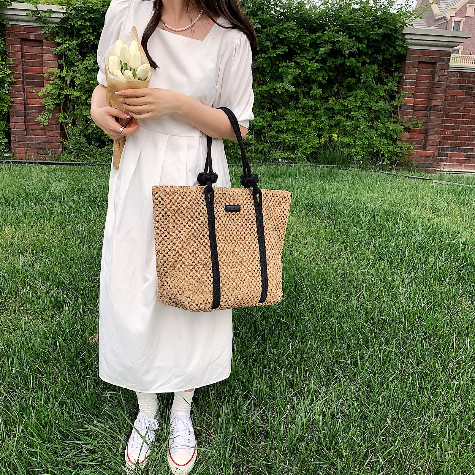 Stylish Straw Beach Bag for Women - Large Woven Tote Shoulder Handbag - Perfect for Summer Vacation, Pool Party & Beach Outings