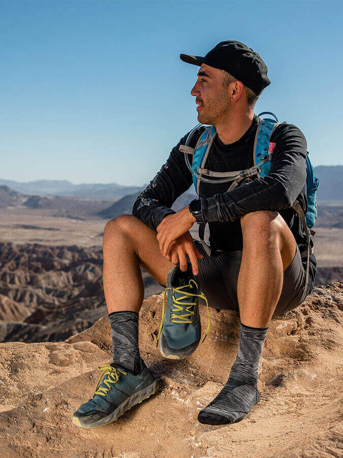 Darn Tough 1972 Light Hiker Micro Crew Lightweight Cushion Socks for Men - Hiking, Walking & Outdoor Adventures