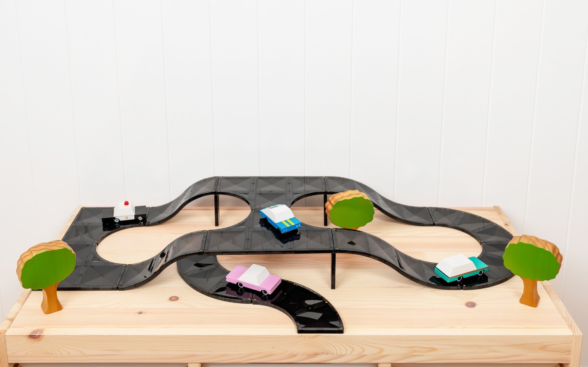 Connetix Magnetic Tiles 16-Piece Set with Roads, Ramps & Intersections - STEM Educational Building Toys for Kids, Perfect for Creative Play & Learning Activities