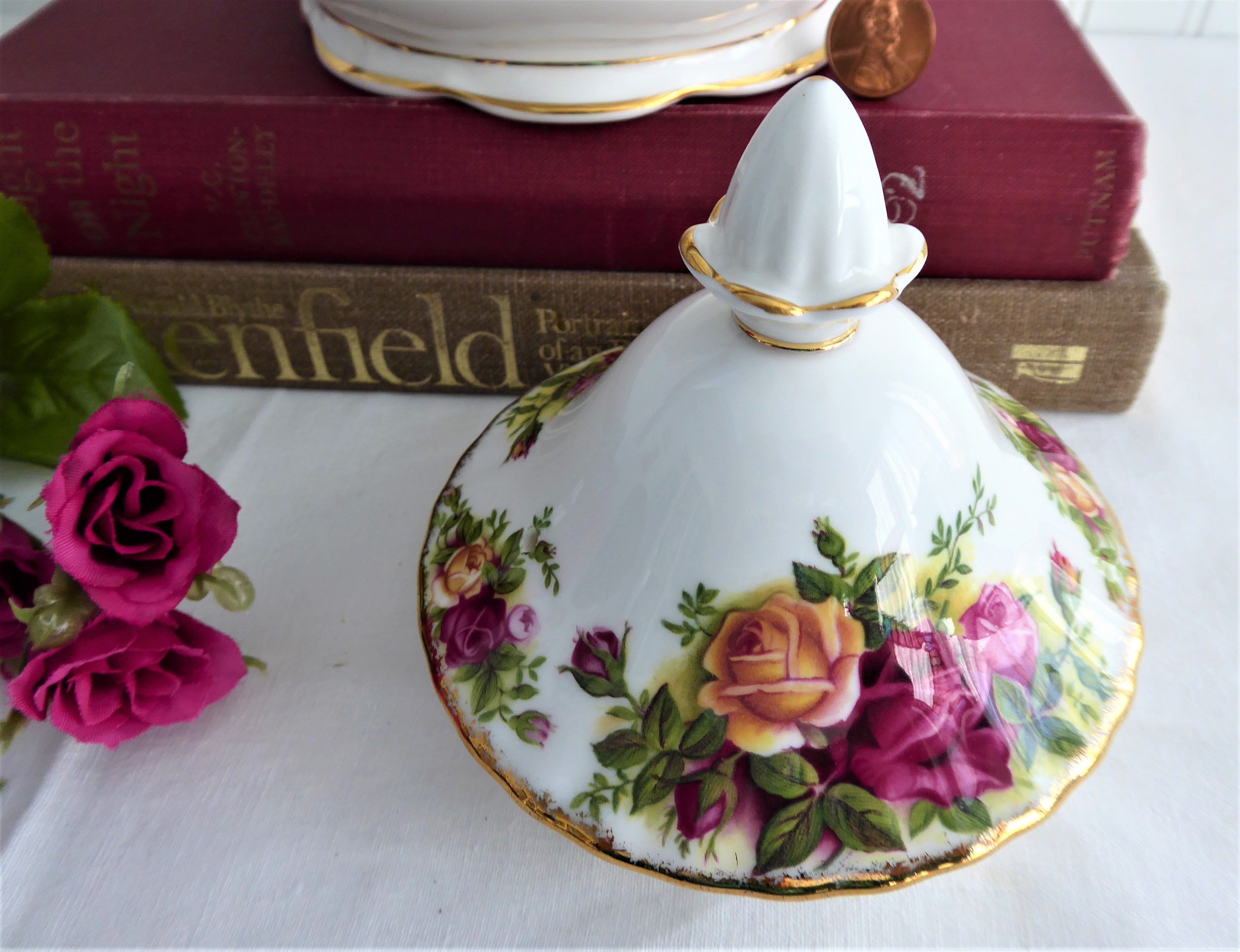 Vintage Royal Albert Old Country Roses Large Teapot - 48oz English Porcelain Teapot (1974-1992) | Perfect for Afternoon Tea, Bridal Showers & Collectible Display