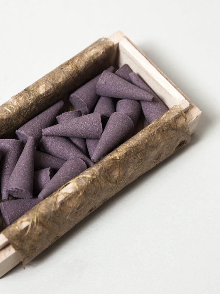 Premium Japanese Dry Garden Cone Incense - 21-Piece Box Set for Meditation, Yoga & Home Aromatherapy | Zen Decor & Relaxation Gift Idea