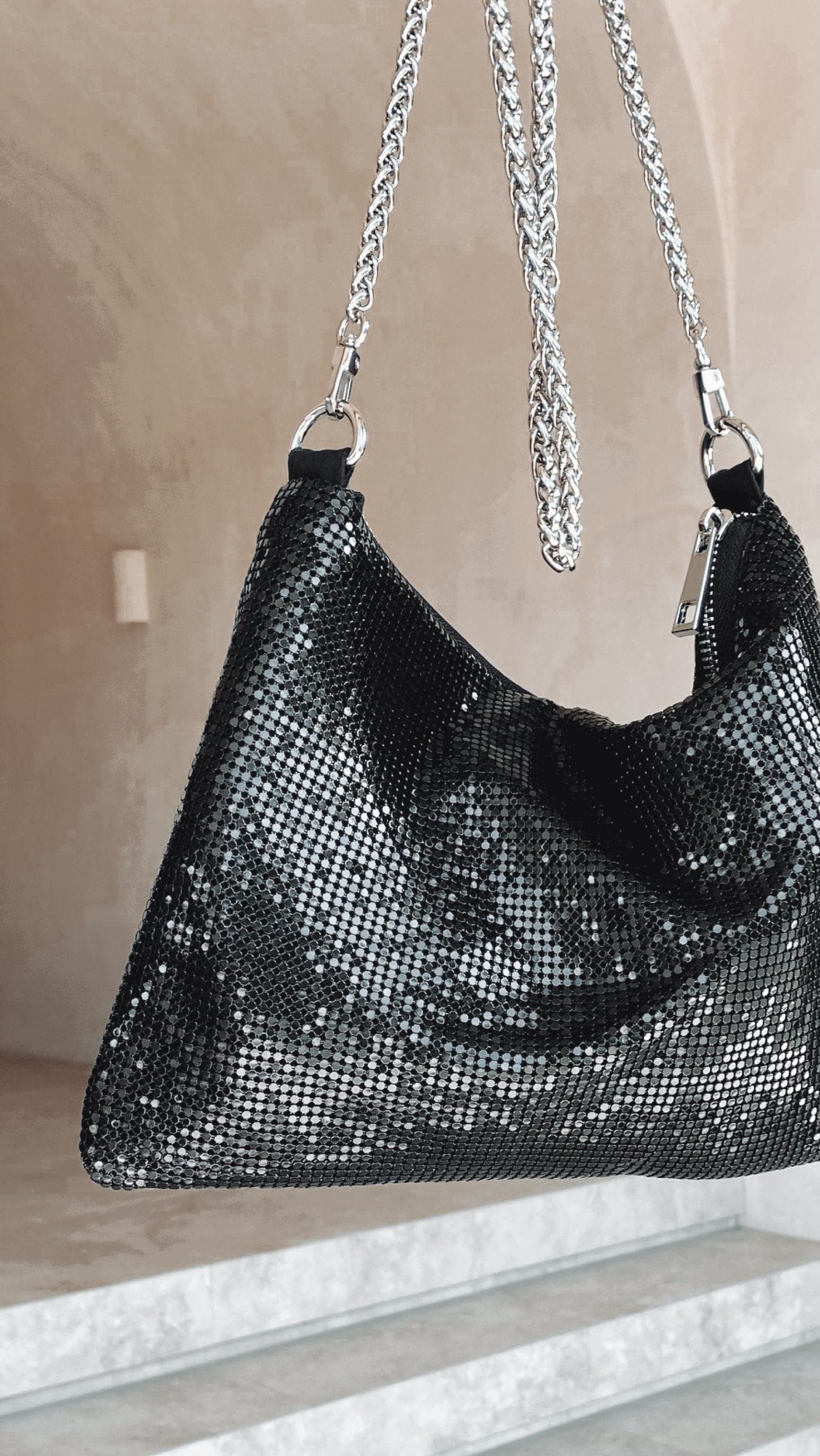 Black Chain Mesh Bag - Durable & Stylish for Groceries, Beach, and Shopping - Perfect for Produce, Laundry, and Organizing