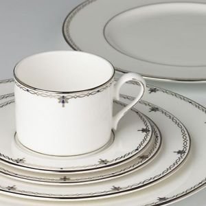 Lenox Jewel 5-Piece Dinnerware Place Setting - Elegant Sapphire Blue Fine China Set for Formal Dining & Special Occasions | Perfect for Weddings, Anniversaries, and Holiday Entertaining