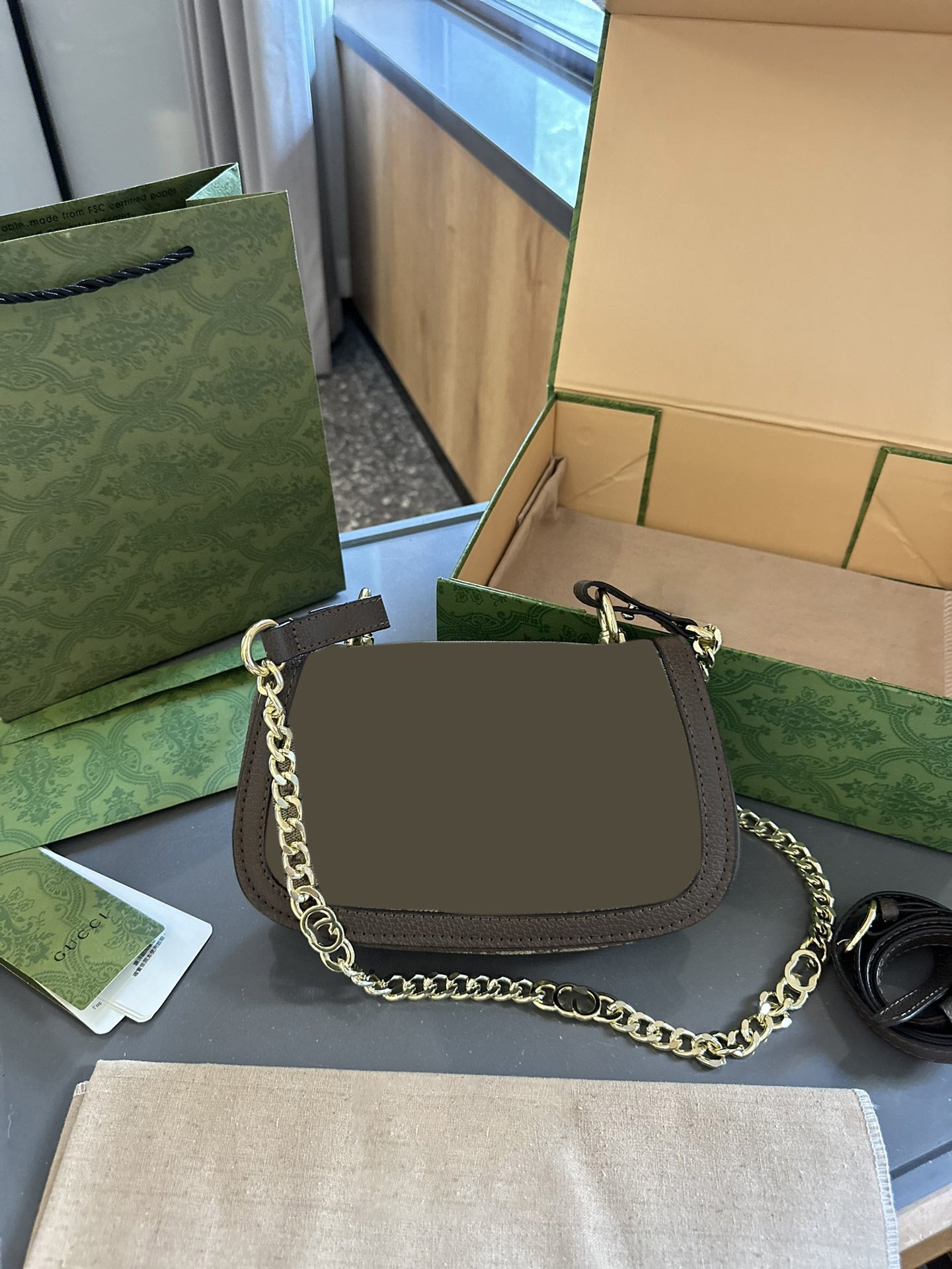 Stylish Women's Crossbody Bag for Everyday Use - Perfect for Work, Travel & Shopping