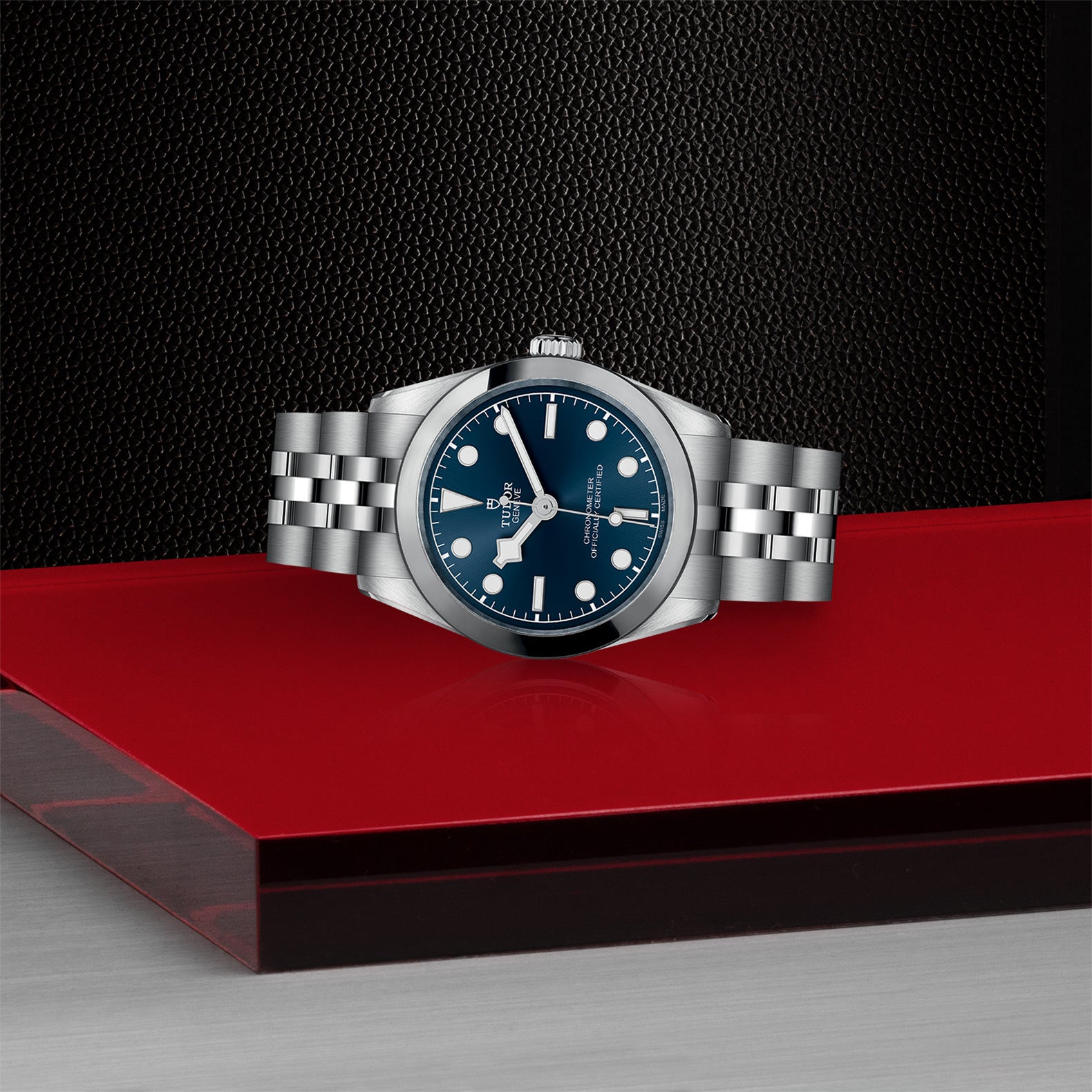 Black Bay One 31 - Premium Stainless Steel Waterproof Watch for Men | Perfect for Diving, Swimming & Everyday Wear