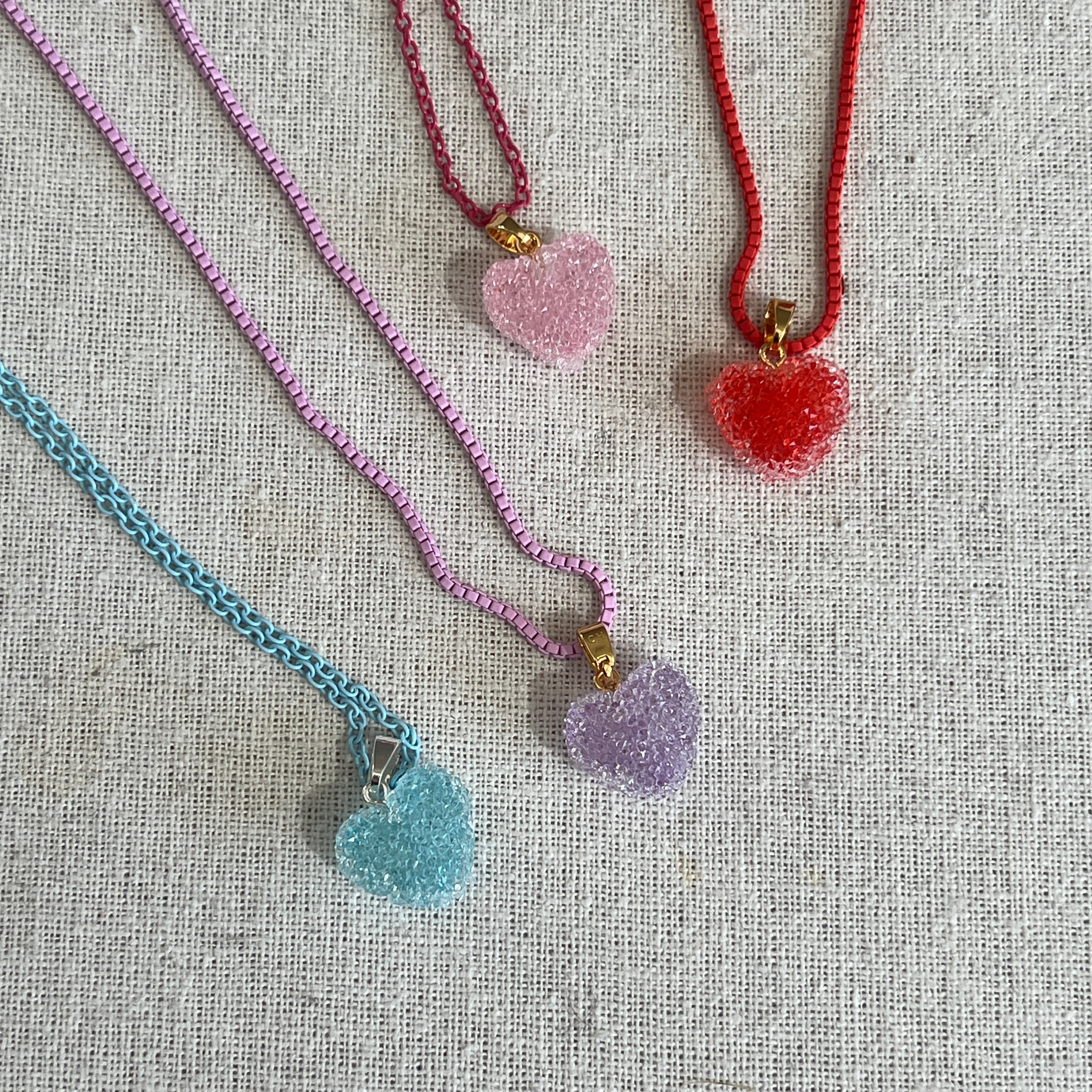 Elegant Jelly Heart Pendant Necklace with Gold Plated Connector - Perfect for Valentine's Day Gifts, Anniversary Presents & Everyday Jewelry