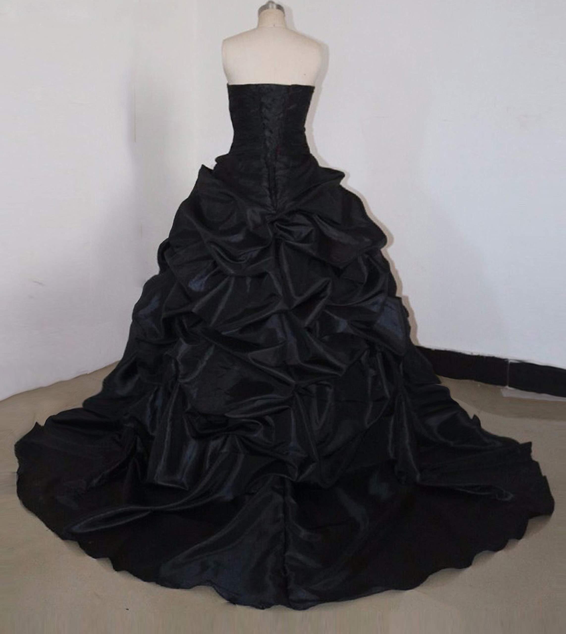 Black Red and White Plus Size Wedding Dress for Bride 2019 - Sweetheart Neckline with Train - Flower Girl & Bride Gowns for Church, Beach & Formal Weddings