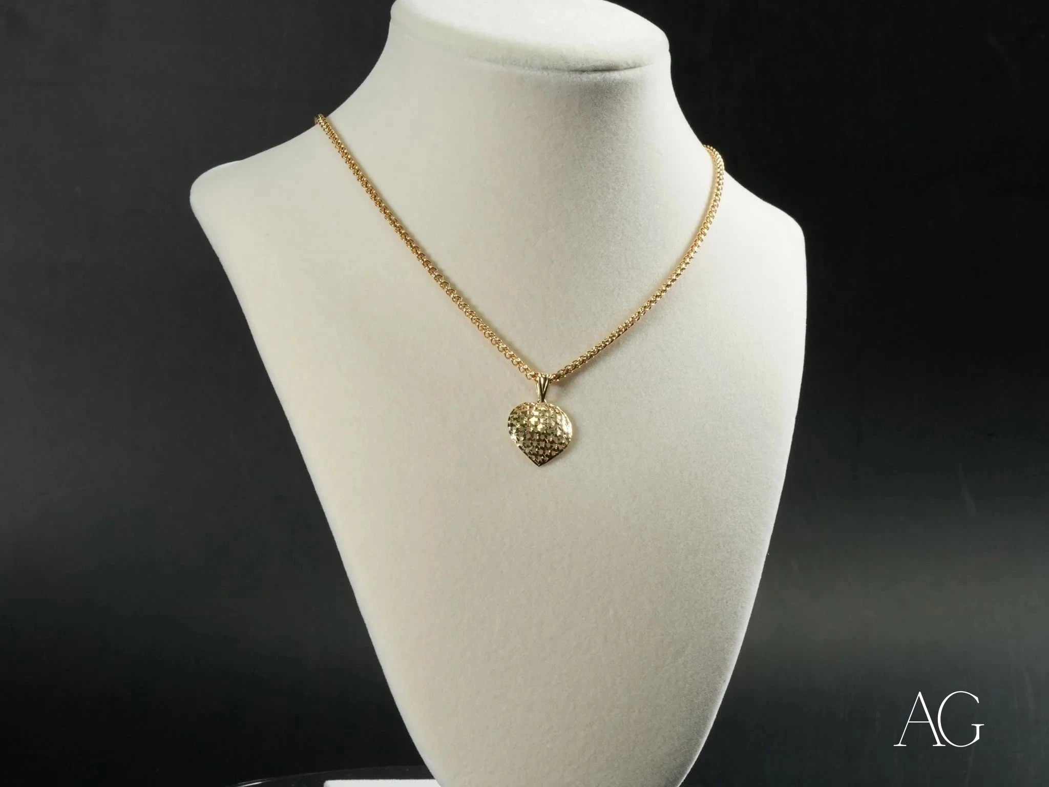 Golden Heart Pendant Necklace for Women - 14K Gold Plated Heart Charm Jewelry Gift for Her | Perfect for Valentine's Day, Anniversary & Romantic Occasions