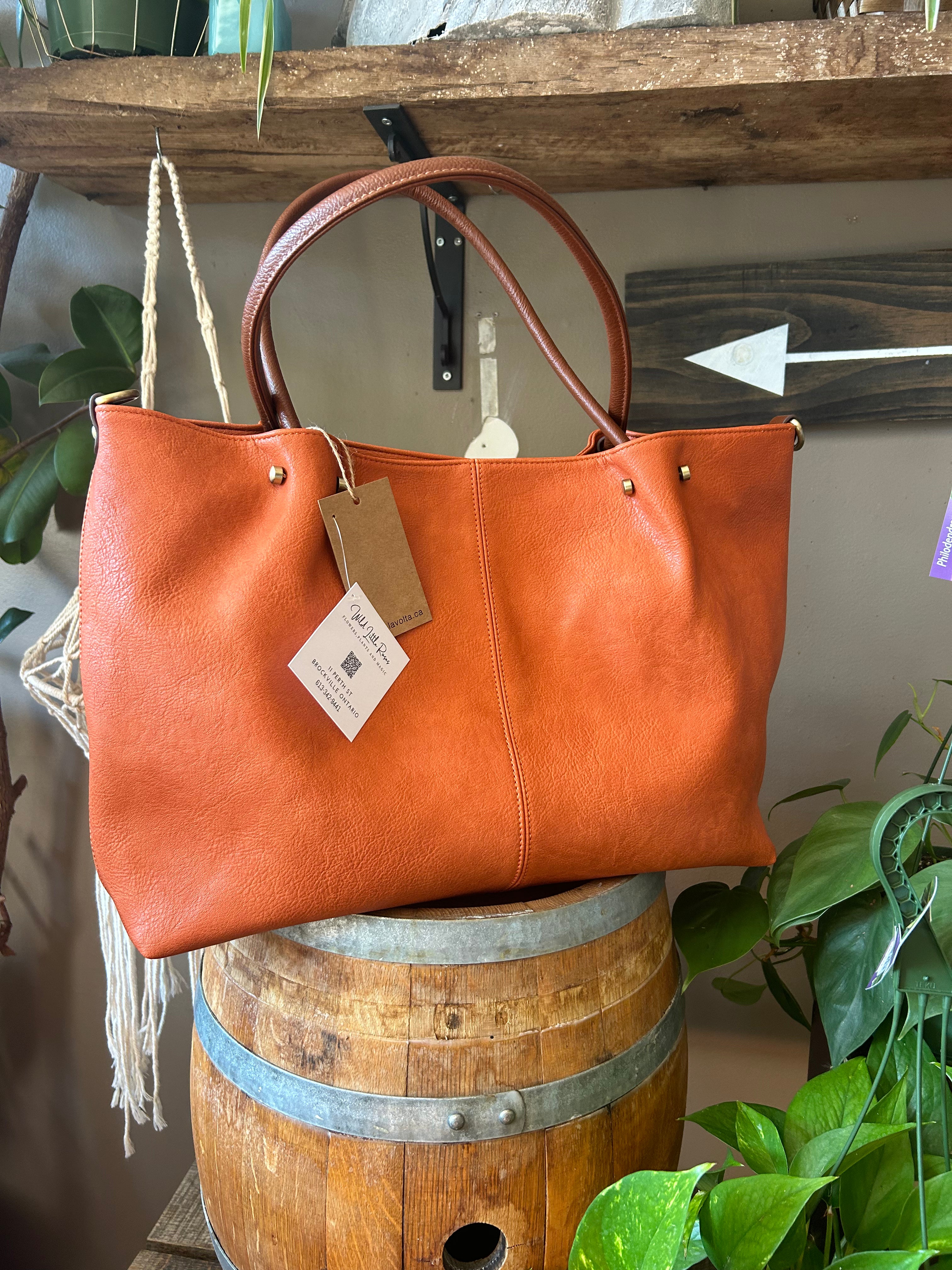 Jennifer - Premium Women's Fashion & Accessories | Trendy Outfits, Handbags & Jewelry | Perfect for Work, Parties & Everyday Wear