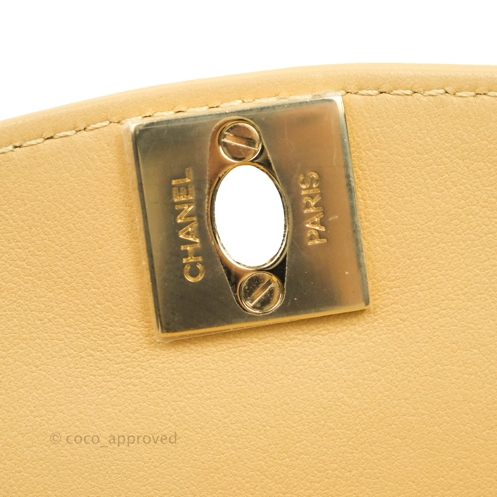 Vintage Chanel Coco Camera Bag in Beige Calfskin Leather with Gold Hardware - Perfect for Everyday Use, Travel & Special Occasions