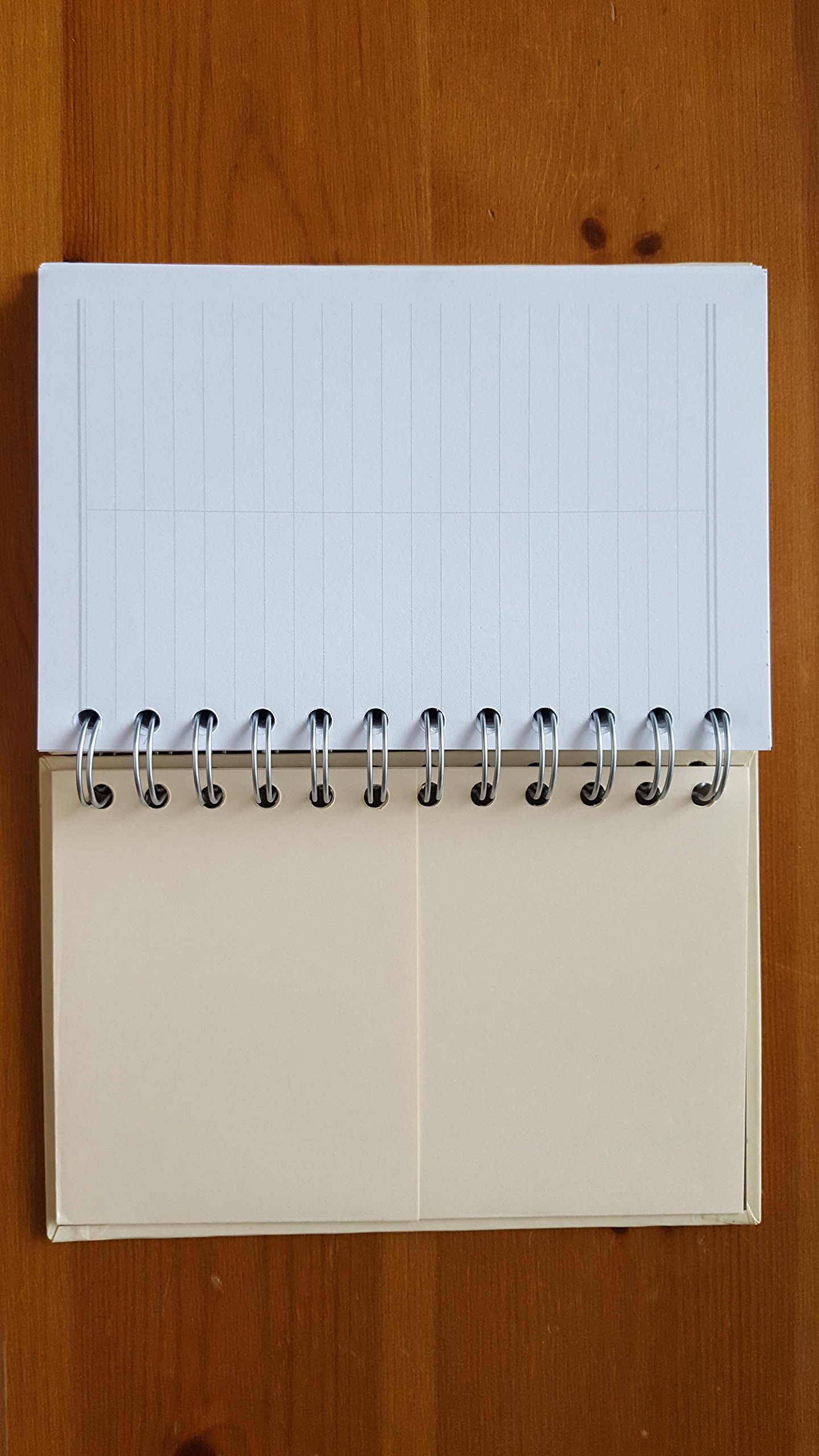 Must-Read Books to Check Out: A Reading Journal for Book Lovers | Perfect for Book Clubs, Personal Reading Logs & Gift Ideas