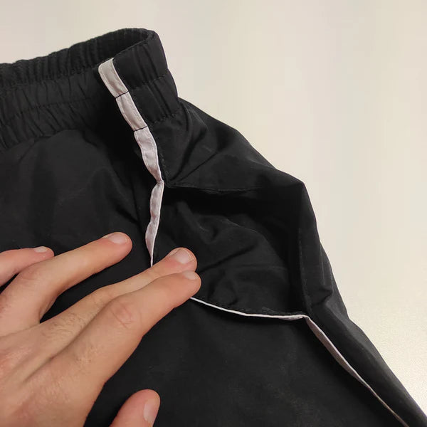 Vintage Nike Trackpants - Baggy Men's Nylon Joggers with Water-Resistant Shell (Style 311) | Perfect for Streetwear, Gym & Casual Outfits