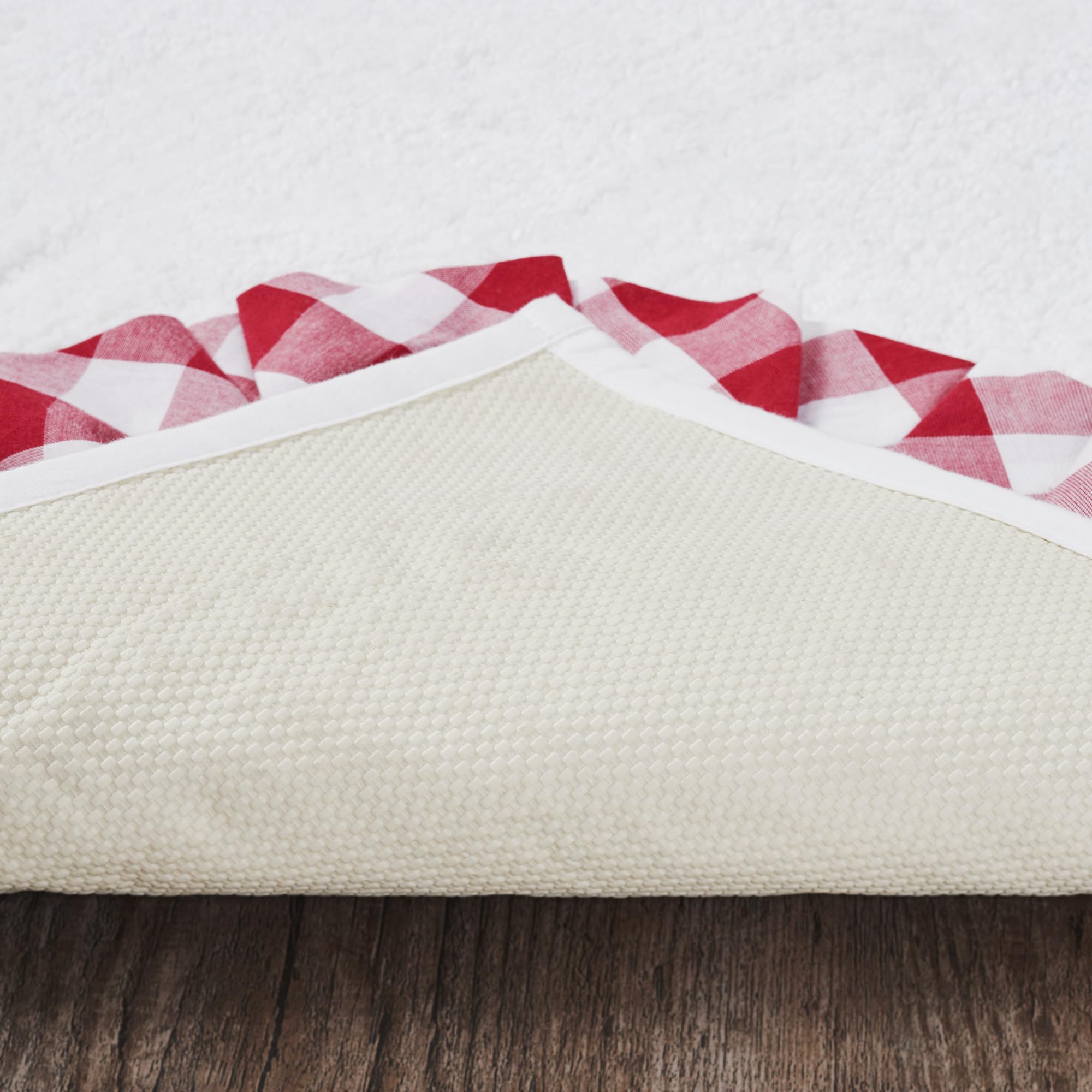 Annie Buffalo Check Bath Mat - Farmhouse Ruffled Country Checkered Gingham Bathroom Rug - Non-Slip Absorbent Cotton - 27x48 Inches - Red - Perfect for Farmhouse, Cottage & Vintage Style Bathrooms