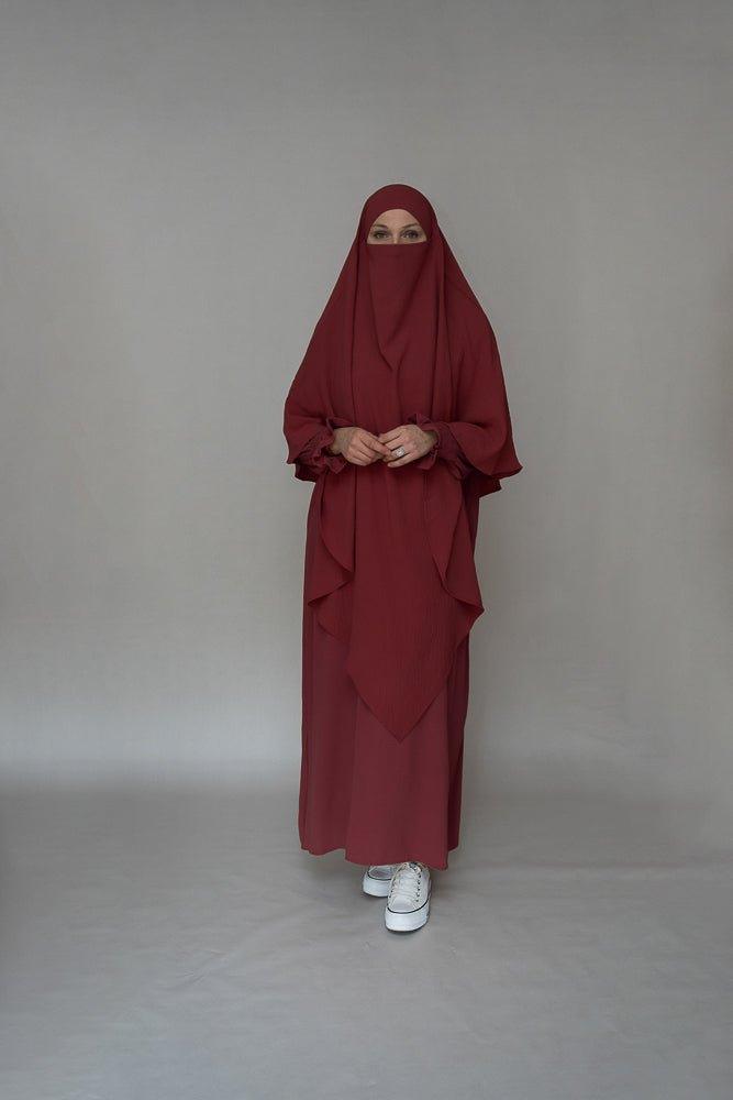 Elegant Maroon Non-Wrinkle Maxi Dress with Pockets - Perfect for Summer Vacations, Beach Weddings & Casual Outings