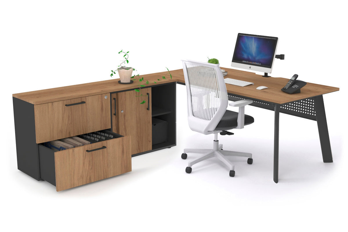 Switch Executive Setting With Uniform Spine Black Frame [1600L x 800W with Cable Scallop] - Premium Office Desk for Modern Workspaces