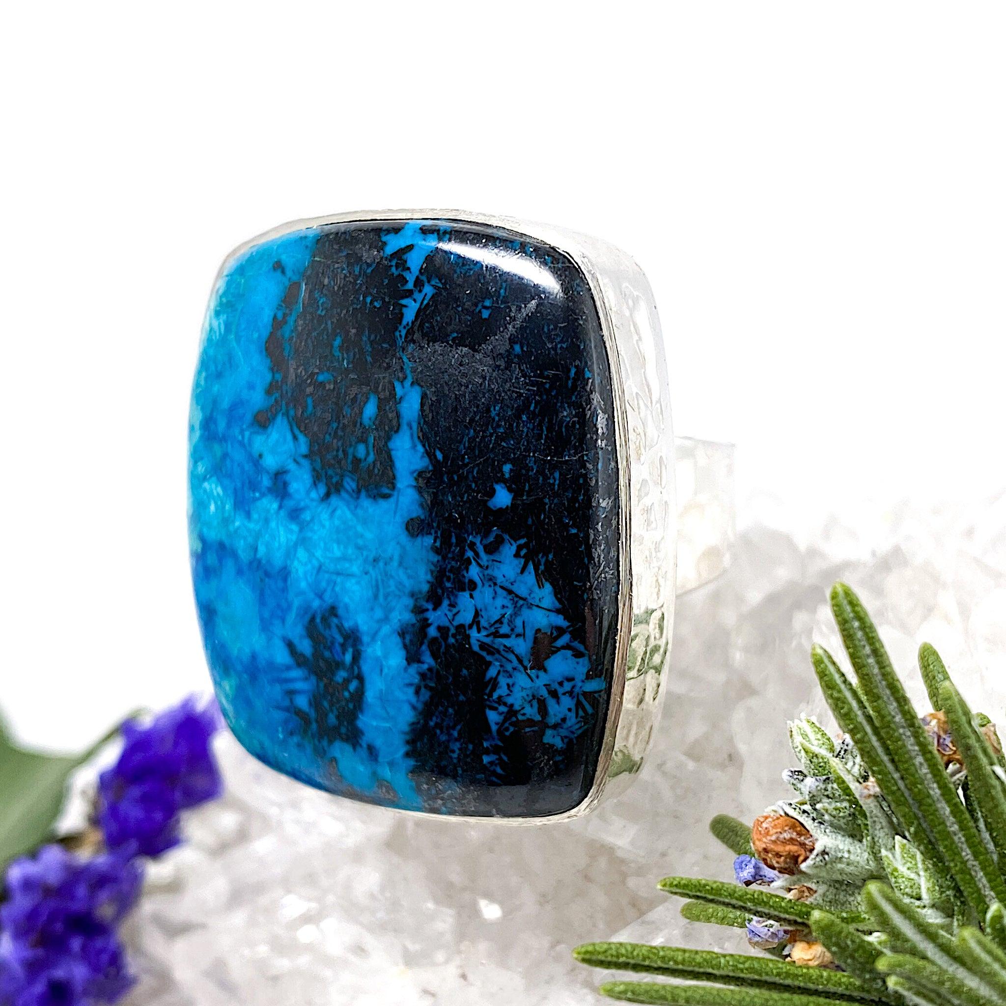 Shattuckite Square Cabochon Ring with Hammered Band - Size 8 - KRGJ526 - Perfect for Boho Jewelry Lovers & Crystal Healing Enthusiasts