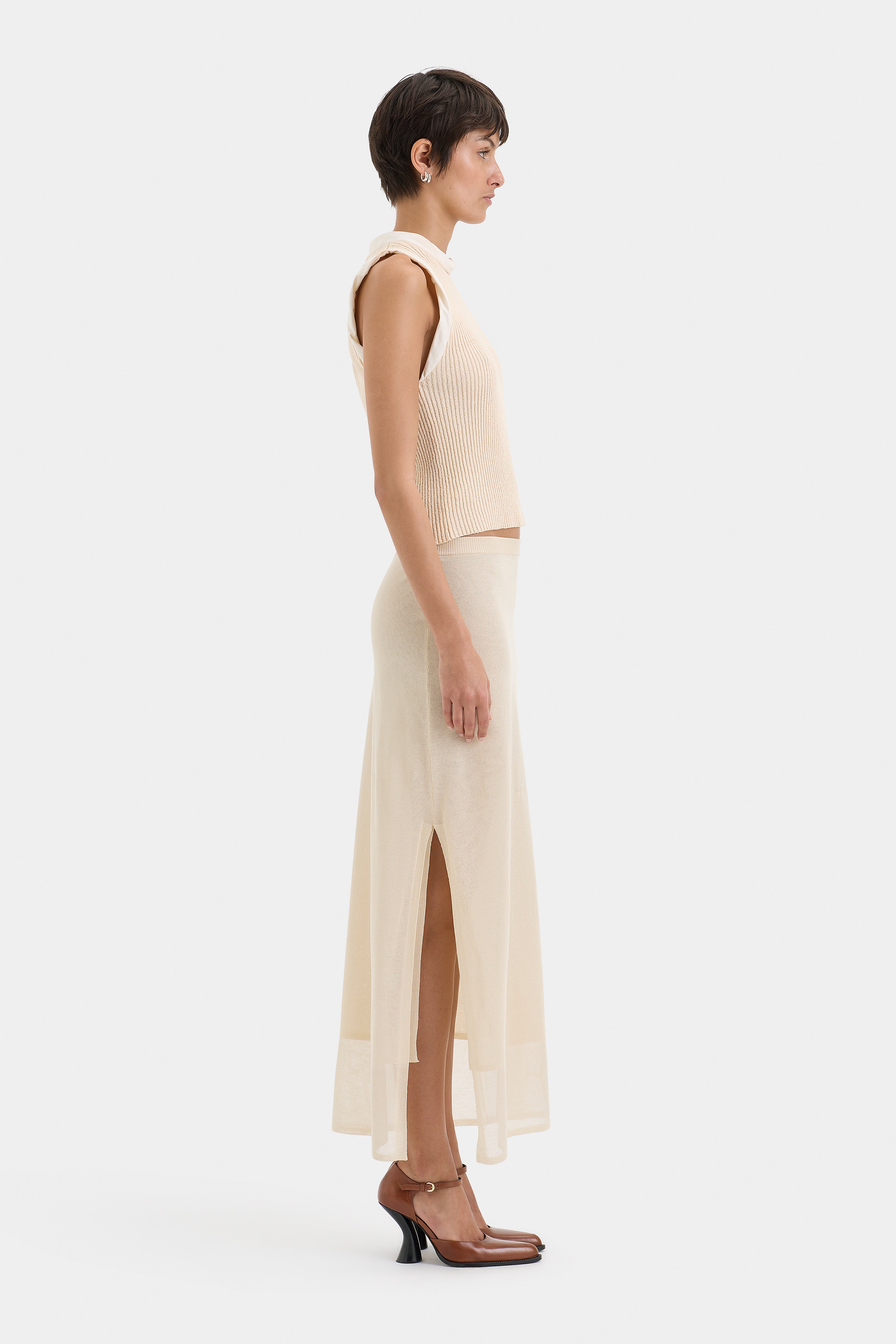 Stylish Petal Knit Top in Peach - Perfect for Casual Outings & Spring Fashion