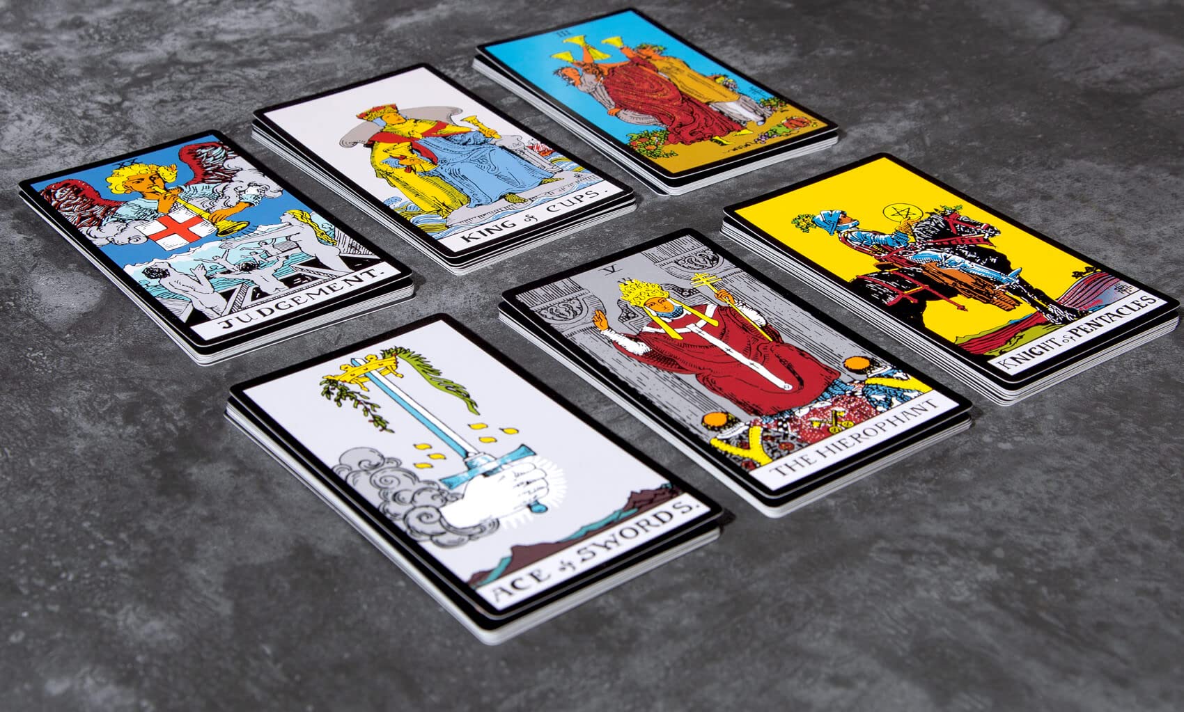Vitacera Original Tarot Cards Deck with Guidebook & Linen Bag - Smith Classic Artwork, Standard Tarot Deck for Beginners to Advanced, Durable Divination Cards for Meditation, Self-Discovery & Spiritual Guidance