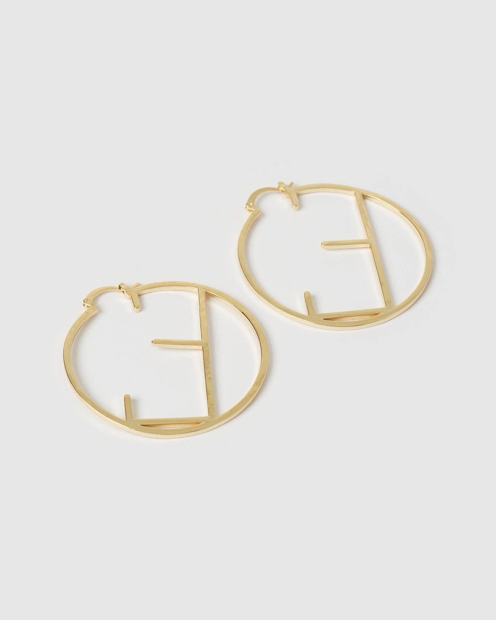 Izoa Alphabet Letter E Hoop Earrings - Sterling Silver Initial Jewelry for Women, Dainty Personalized Gift for Her - Perfect for Everyday Wear, Parties & Special Occasions