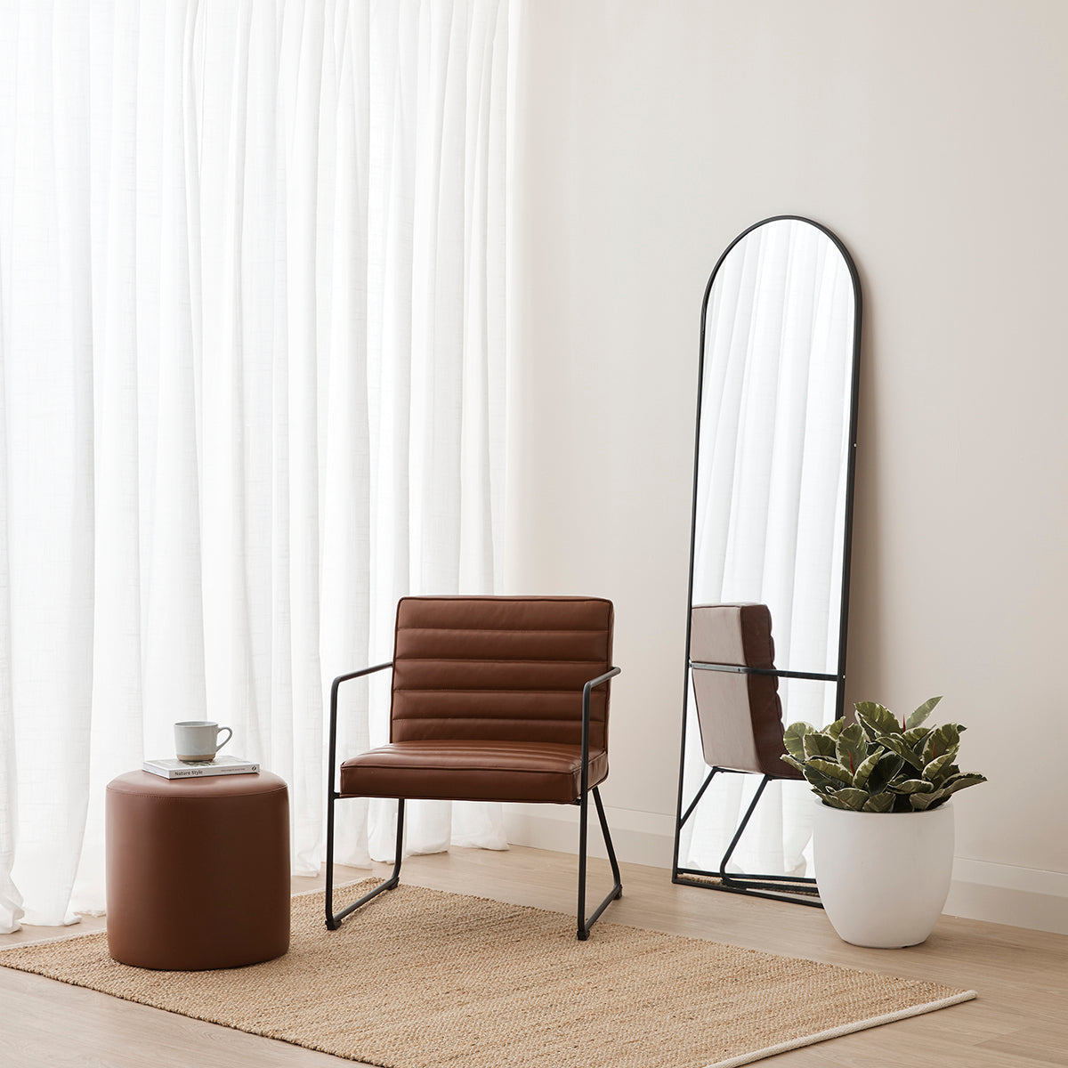 Premium Felix Leatherette Armchair - Modern PU Leather Lounge Chair for Living Room, Office & Study - Comfortable Mid-Century Style Accent Chair with Sturdy Metal Legs