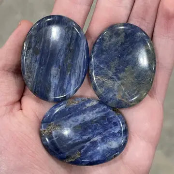 Healing Crystal Worry Stones 45mm with Heart Shape - Natural Stress Relief & Anxiety Soother for Meditation, Relaxation, and Emotional Balance