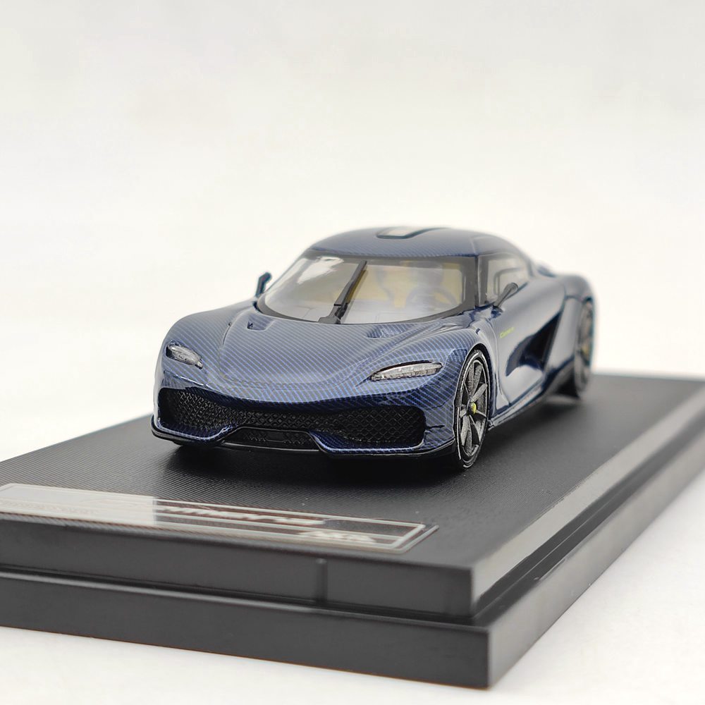 1:64 Koenigsegg Gemera Hybrid Supercar Diecast Model - Carbon Fiber Double Door, High-End Simulation Collectible Toy - Perfect for Car Enthusiasts & Gift Giving