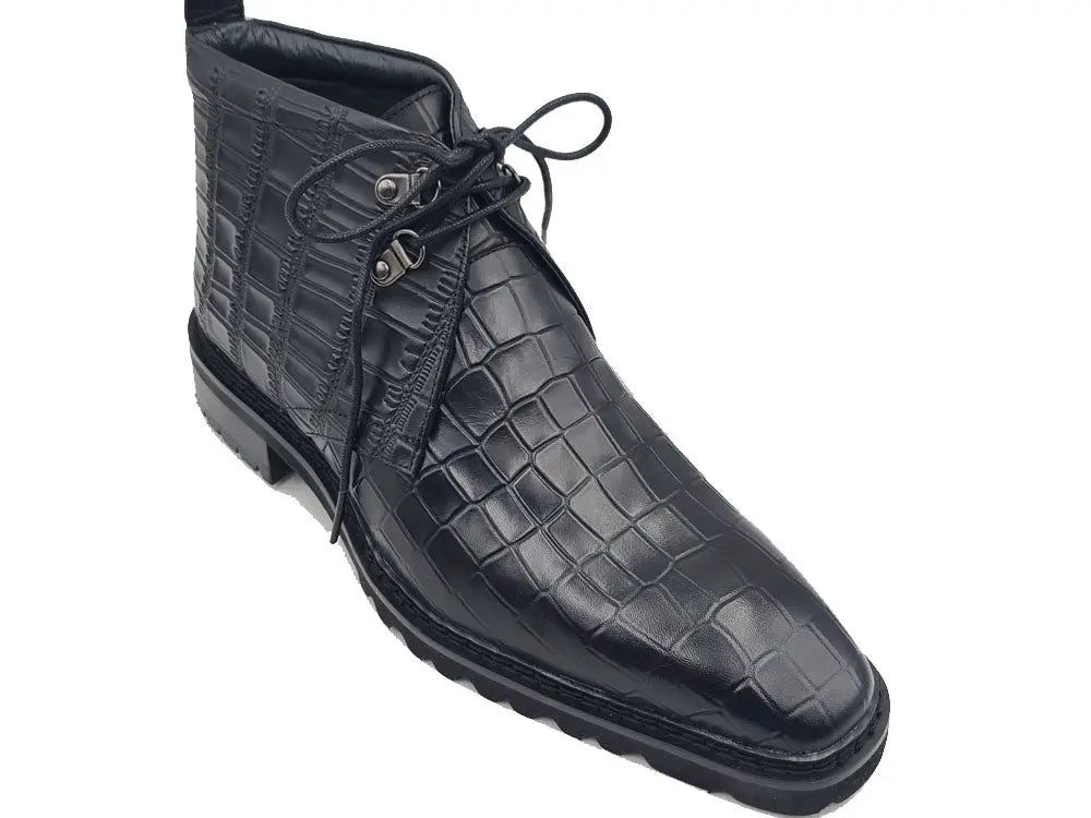 Premium Embossed Chukka Boots with Lug Sole - Stylish & Durable Men's Casual Shoes for Outdoor Adventures & Everyday Wear