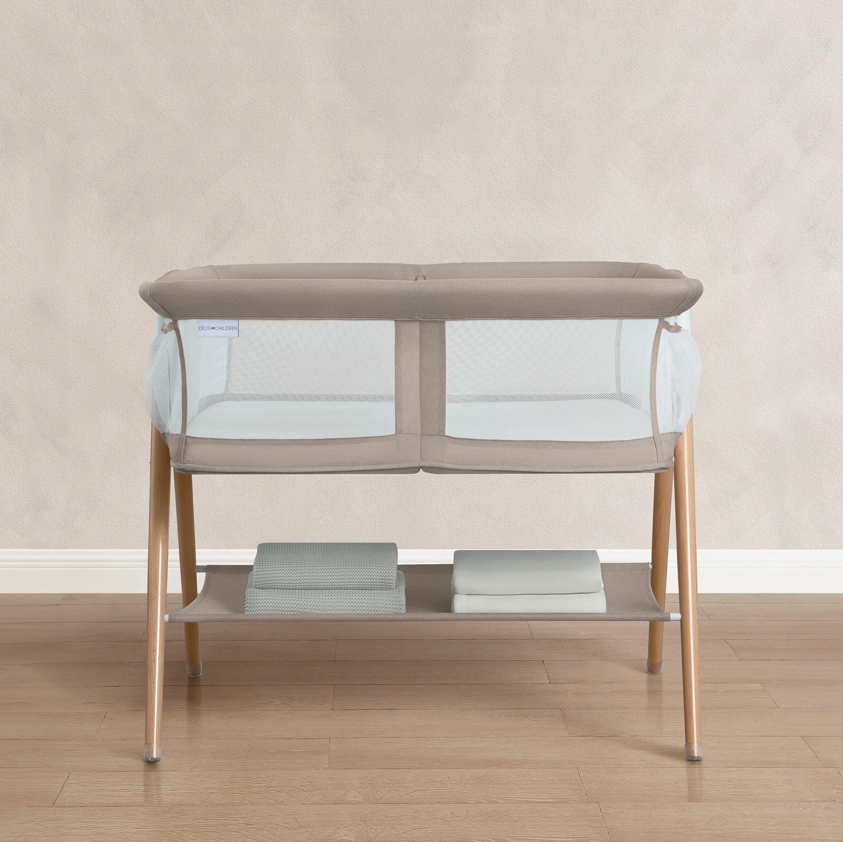 Bondi Beechwood Twin Bassinet - Portable Baby Crib for Newborns & Infants - Perfect for Nursery, Bedroom, or Travel - Safe & Stylish Wooden Sleeper
