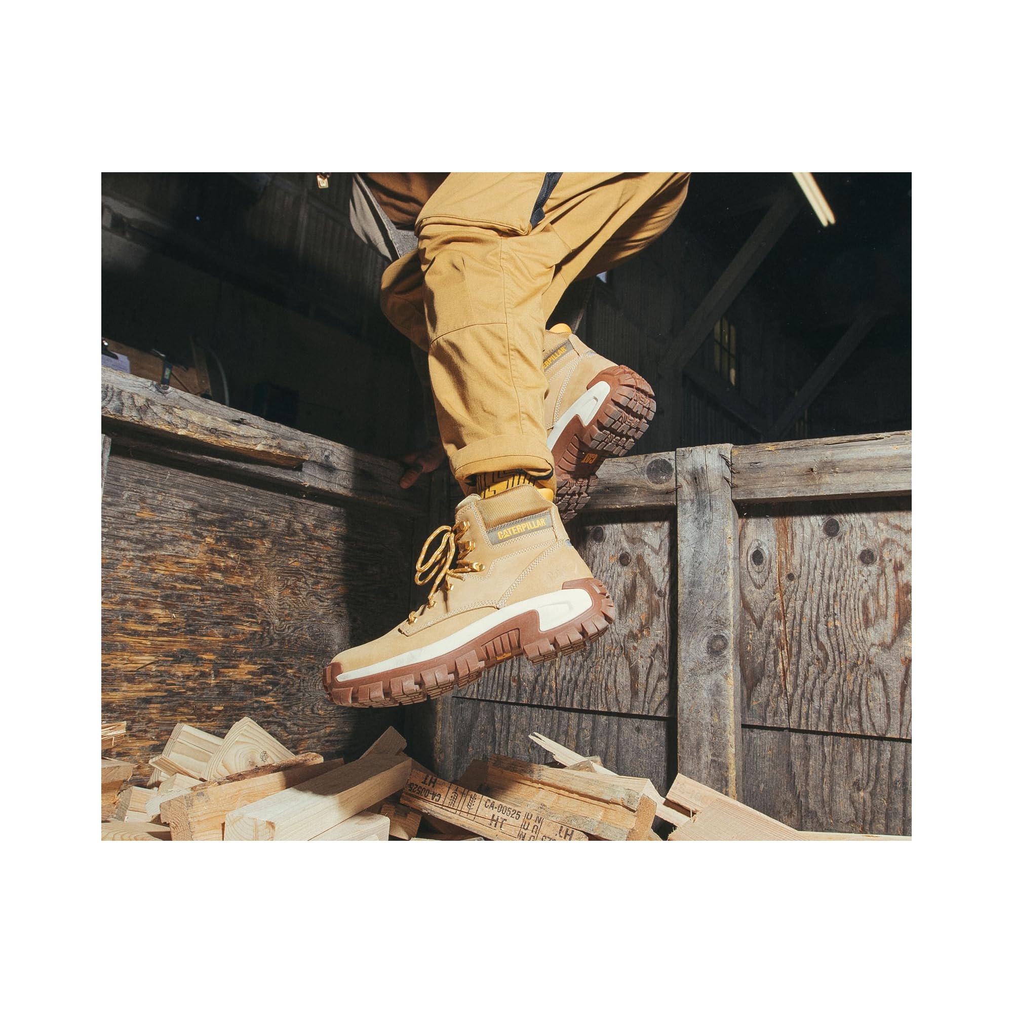 Cat Footwear Men's Invader Hi Steel Toe Work Boots - Heavy Duty Construction Shoes for Safety & Comfort - Ideal for Construction Sites, Warehouse Work and Outdoor Labor