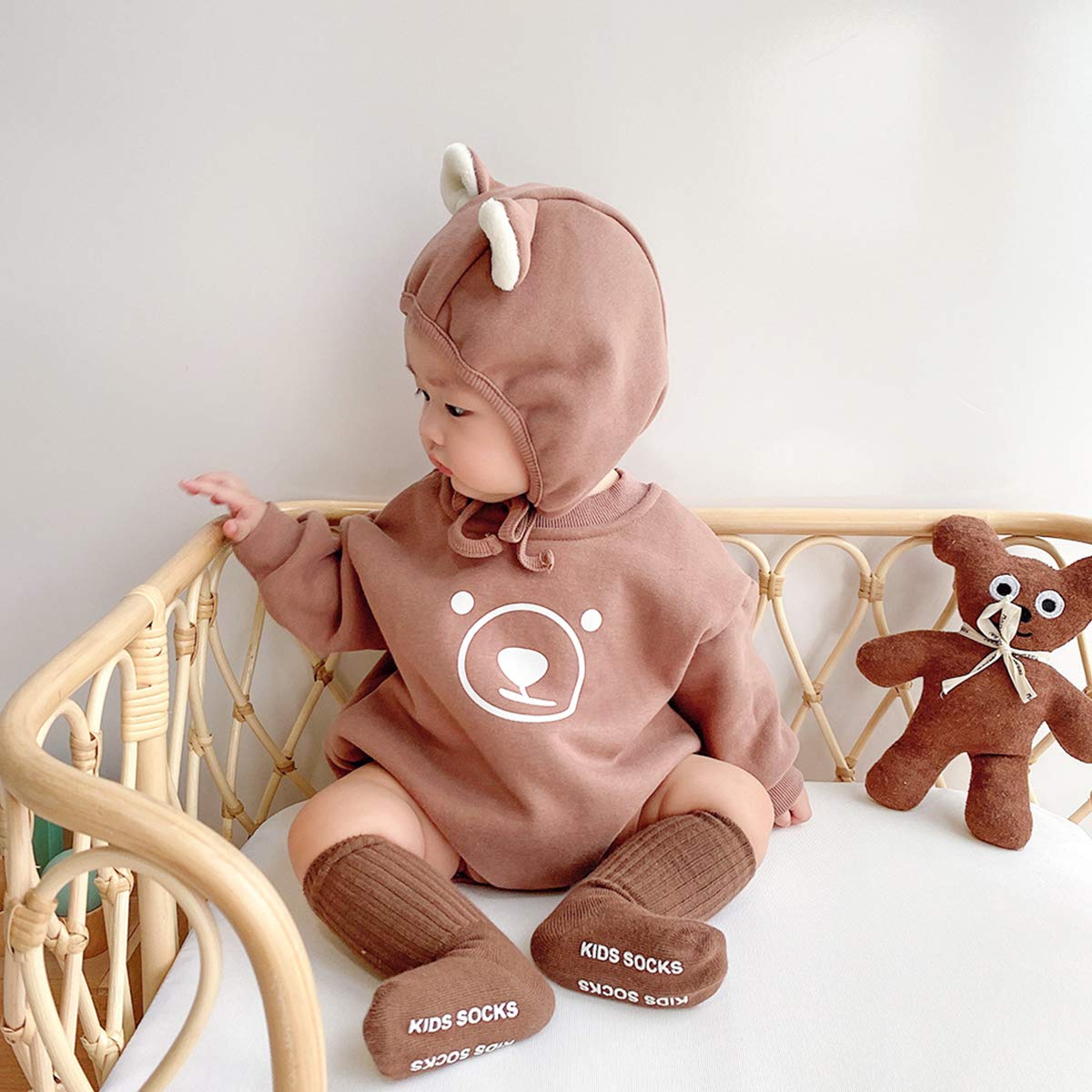 Adorable Bear Print Baby Bodysuit - Long Sleeve Unisex Romper for Boys & Girls | Soft Cotton Jumpsuit for Playdates, Photo Shoots & Everyday Comfort
