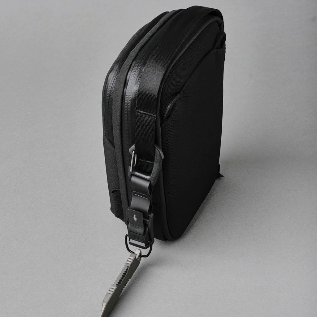 Metro Sling V2 Black - Lightweight Crossbody Bag for Men & Women - Perfect for Travel, Work & Everyday Use