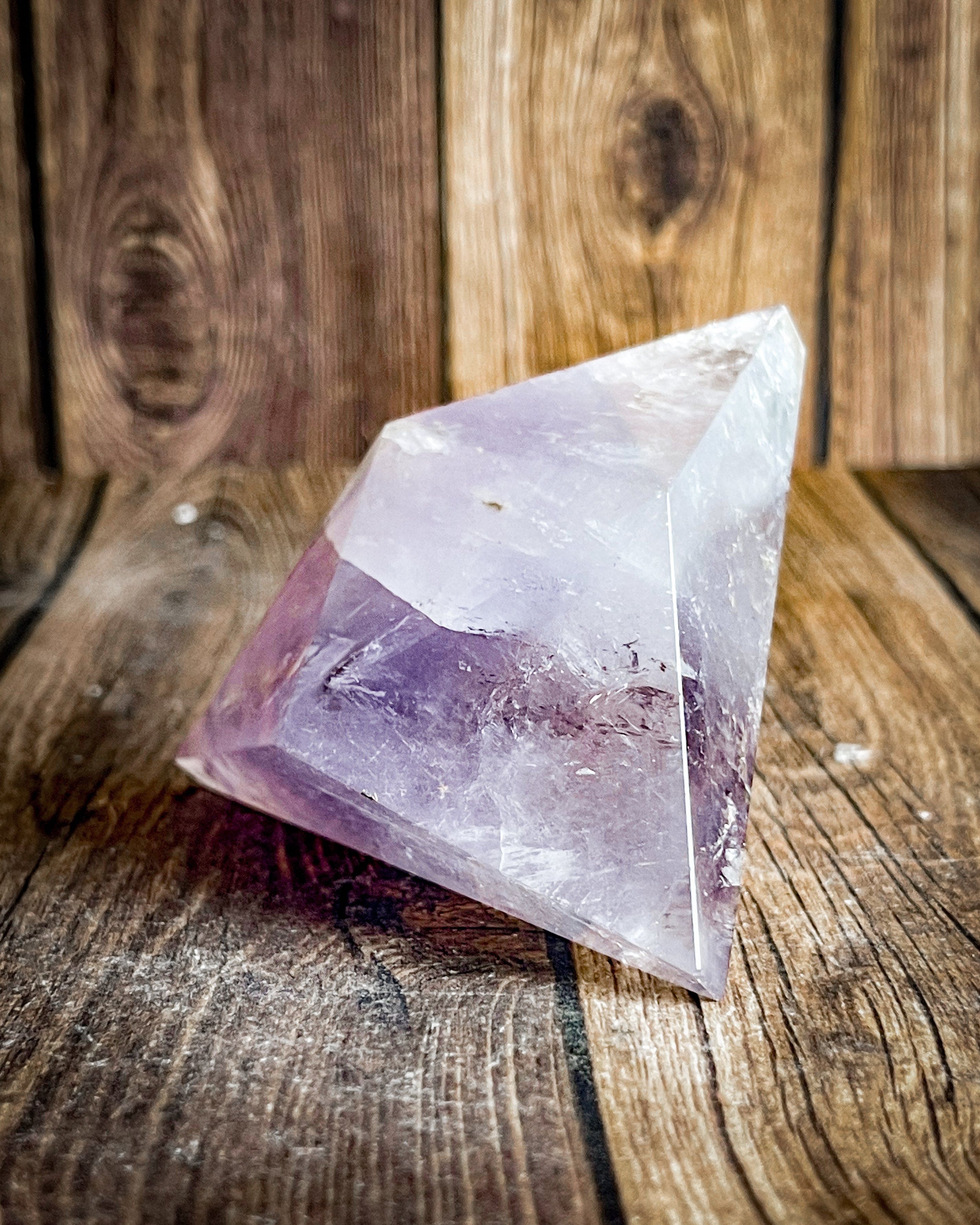 Natural Amethyst Crystal Triangle Carving - Healing Stone for Meditation, Yoga & Home Decor - Unique Spiritual Gift for Women & Men
