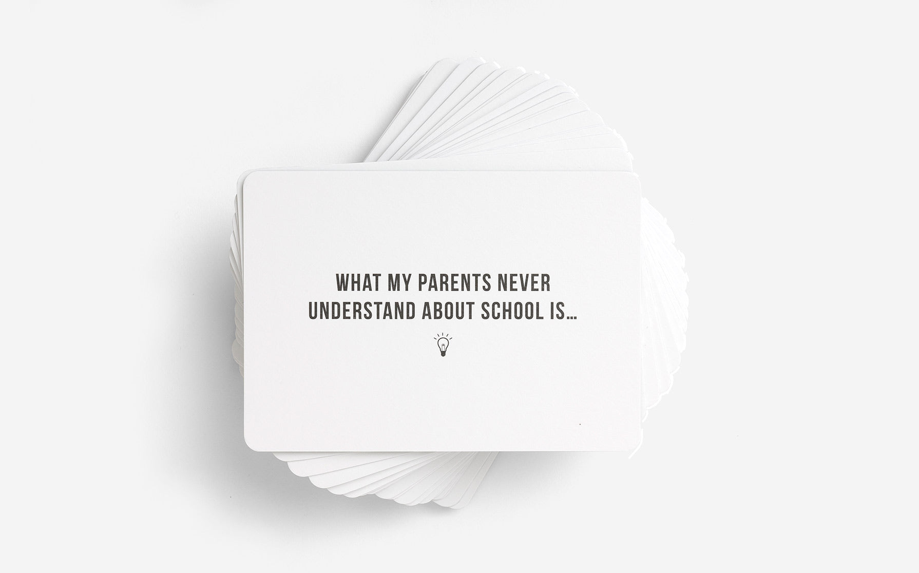100 Fun Family Trivia Questions - Perfect for Game Nights, Road Trips & Bonding Activities