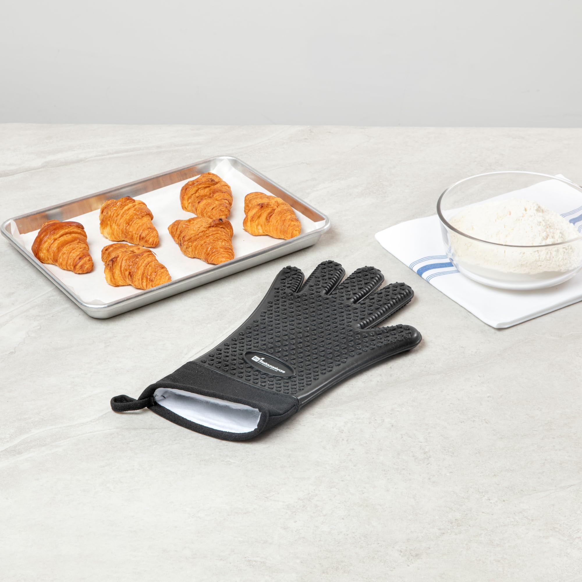 Heat-Resistant Silicone Oven Mitt - 13 x 7.5 Inch Cotton-Lined Baking Glove, Withstands Up to 446°F - Perfect for Baking, Grilling, and Handling Hot Cookware in the Kitchen