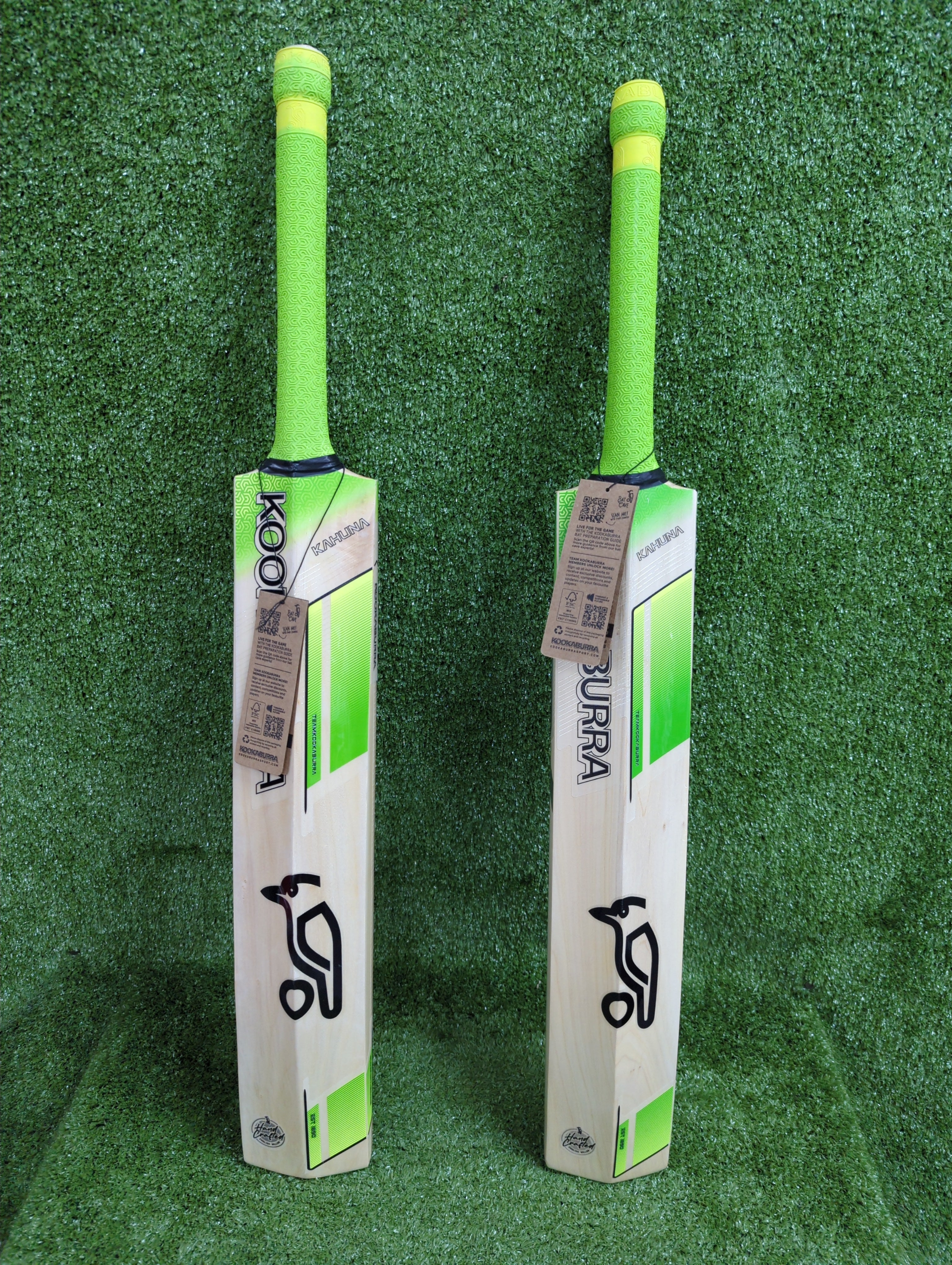 Kookaburra Kahuna 4.1 Junior/Youth English Willow Cricket Bat - Lightweight & Durable for Young Players - Perfect for Practice, Matches & Cricket Training