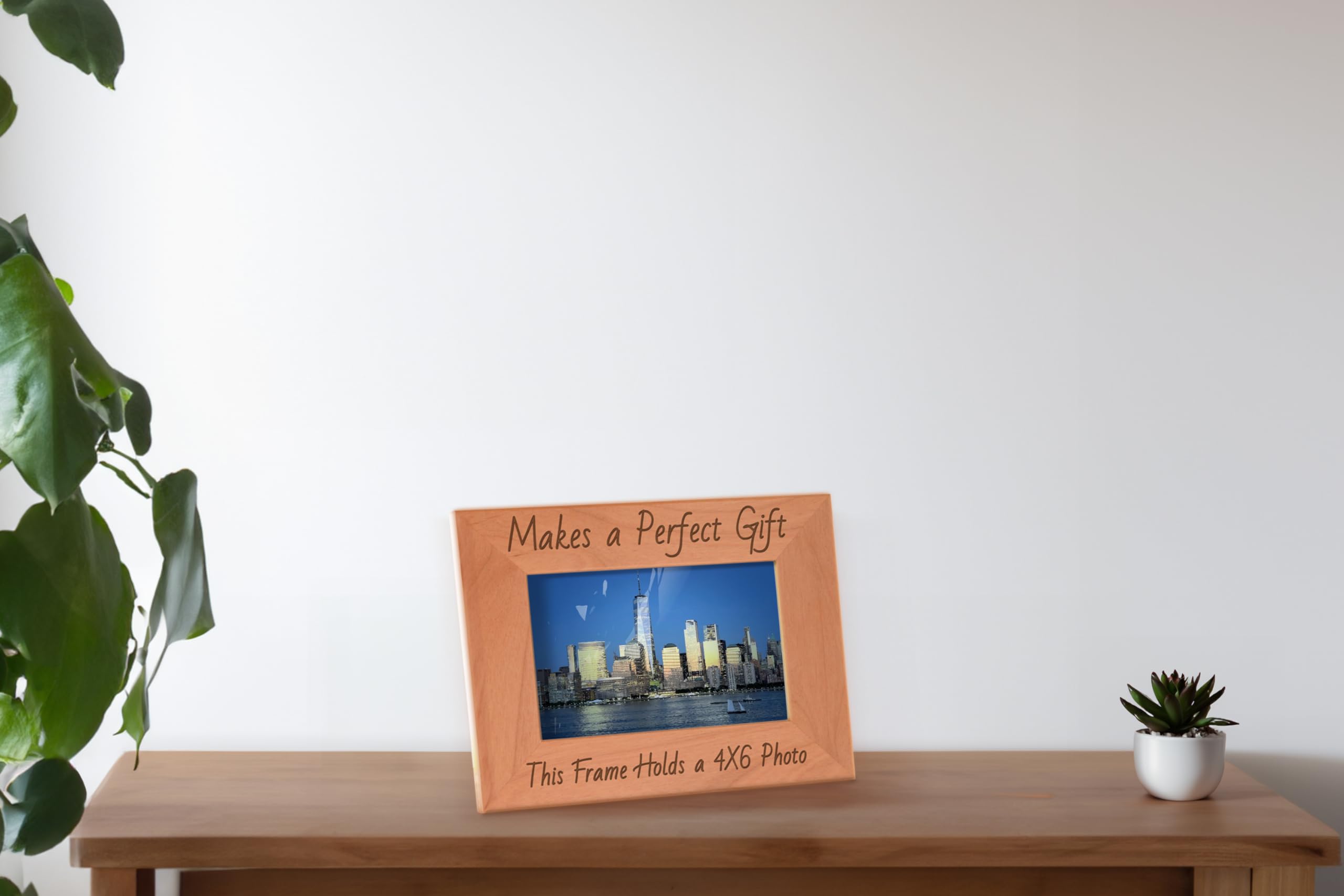 Personalized Wooden Picture Frame for Dad - Custom Engraved 4x6 Portrait Gift for Father's Day, Daddy's Girl & Baby Daughter - Perfect for Home Decor, Office Desk & Special Occasions