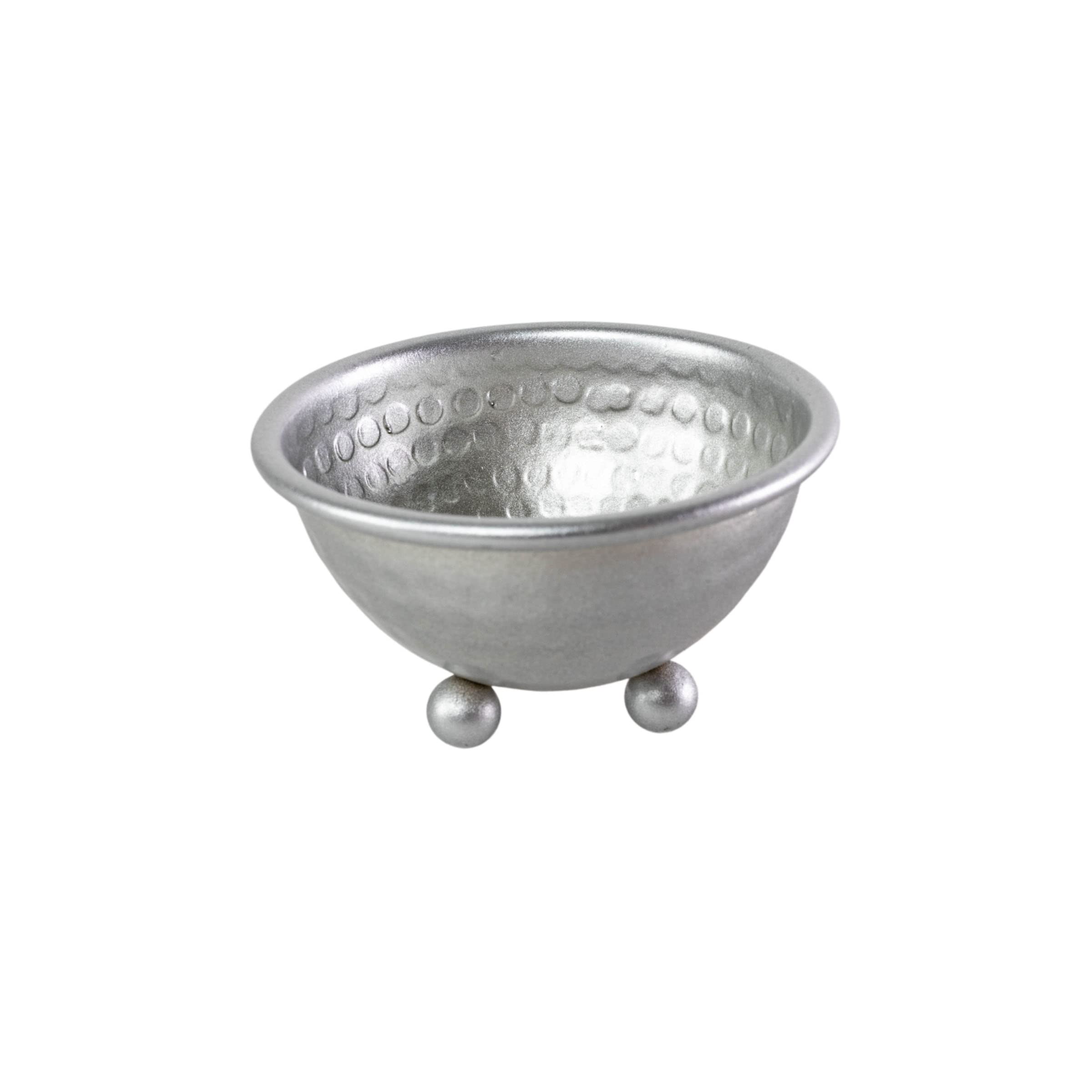Foreside Home and Garden Hammered Silver Metal Bowl - Decorative Centerpiece for Dining Table, Kitchen Counter, or Living Room Display
