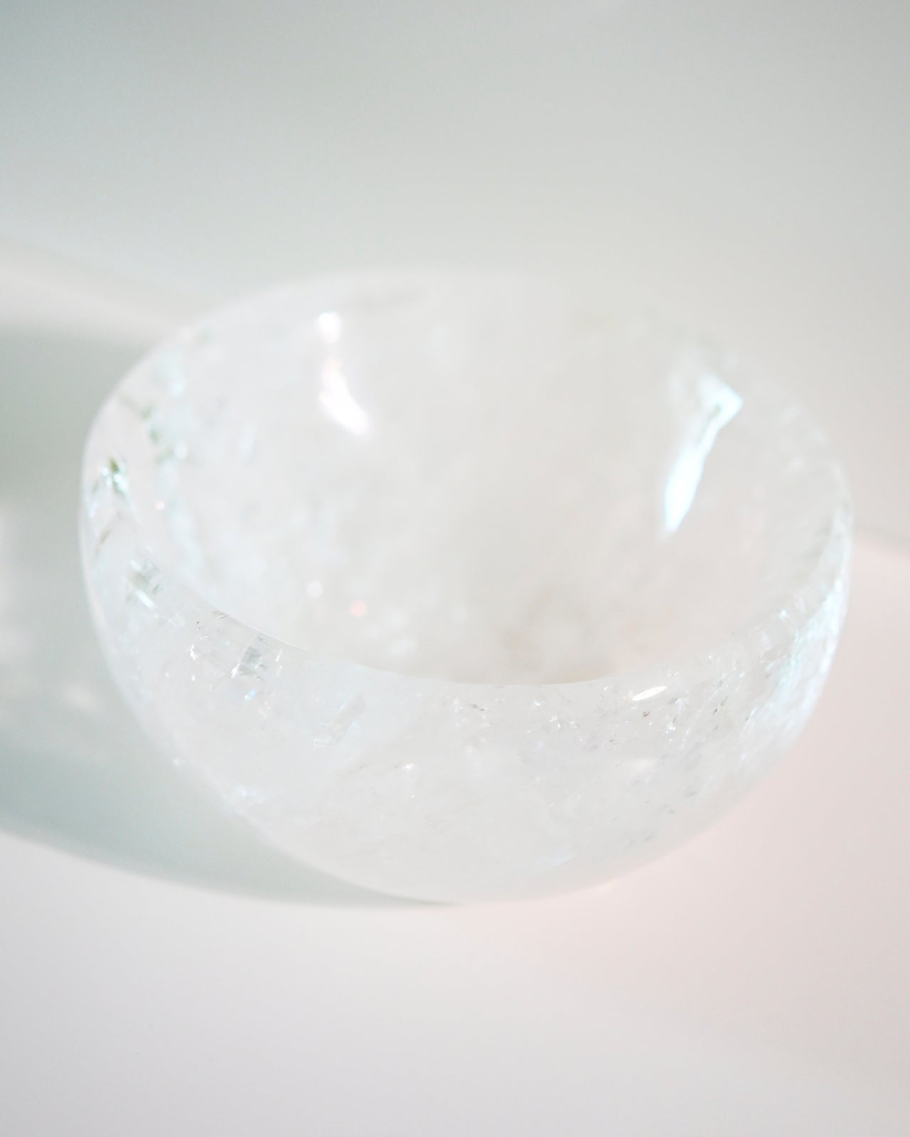 4.5 Inch Clear Quartz Crystal Bowl - Healing Meditation & Chakra Balancing - Perfect for Yoga, Reiki, and Spiritual Practices