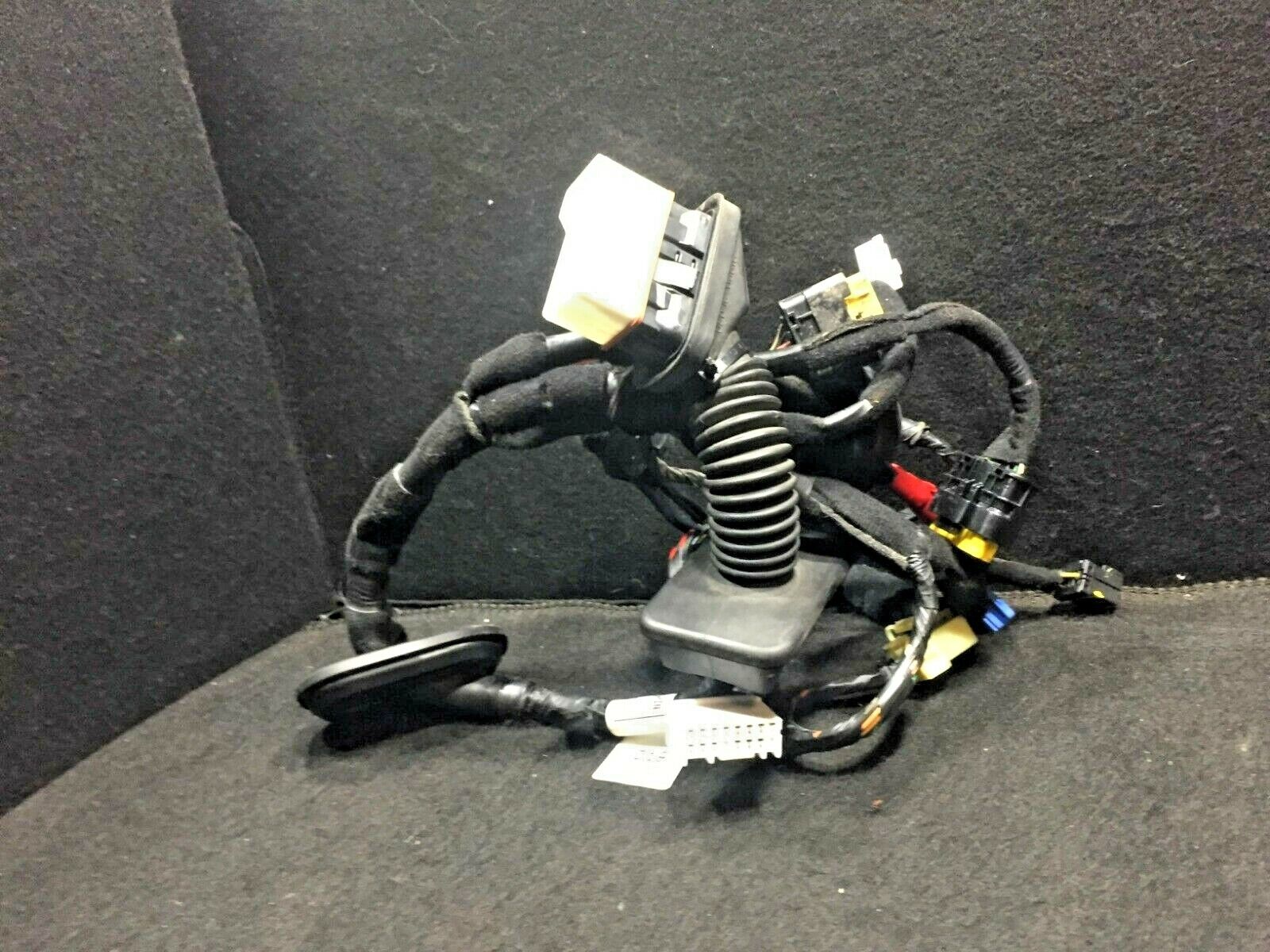 2006-2011 Hyundai Azera Front Left Driver Side Door Wire Harness OEM D24 - Replacement Electrical Connector for Power Windows & Locks