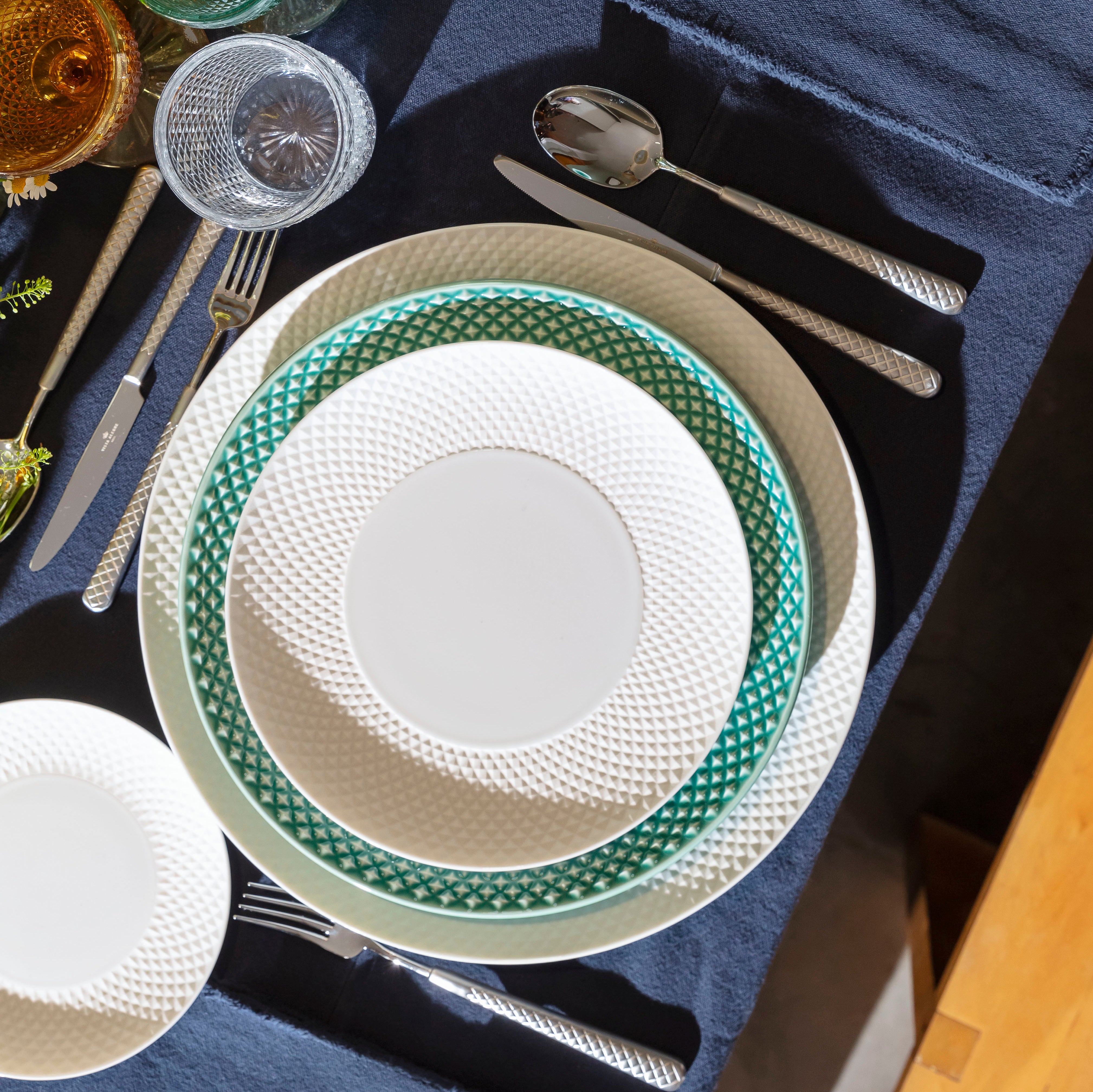 Bicos White Dessert Plates - Elegant Porcelain Plates for Cakes, Pastries & Desserts - Perfect for Parties, Weddings & Afternoon Tea