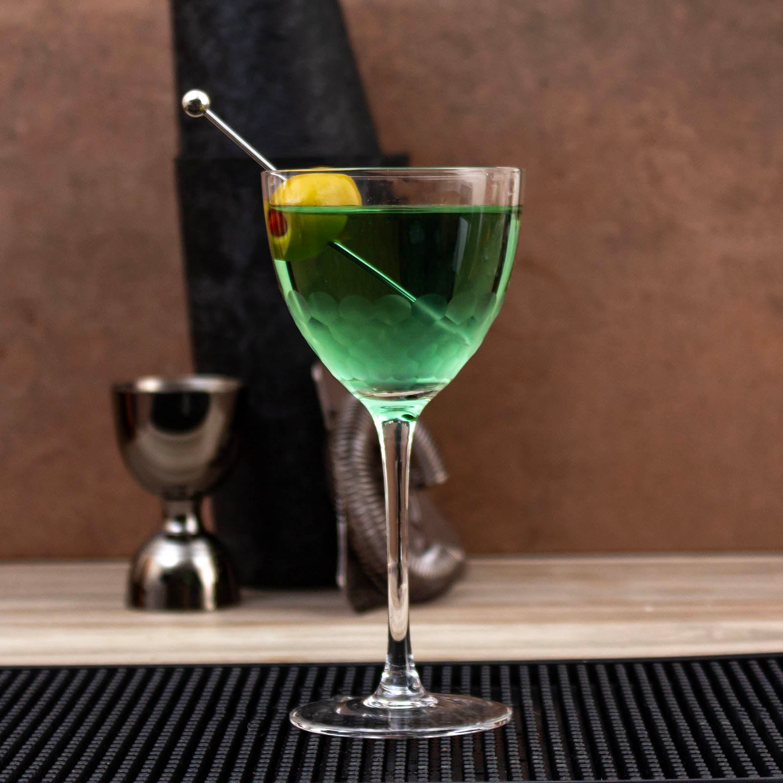 BarConic® Nick & Nora Glass - Elegant Etched Cocktail Glasses for Classic & Modern Drinks - Perfect for Martinis, Cocktails, and Home Bar Decor