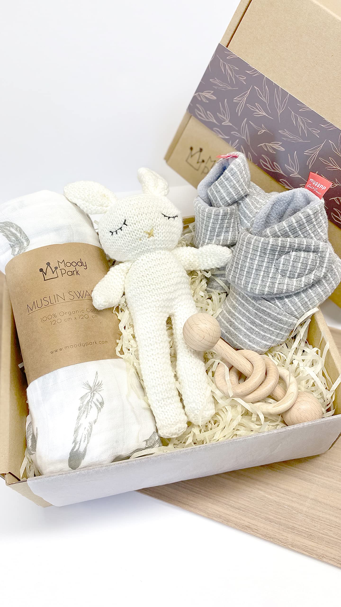 Gender Neutral Baby Gift Basket Set - Newborn Baby Shower Welcome Box with Essential Baby Items for Boys & Girls | Perfect Baby Shower Gift, Newborn Present & Nursery Decor