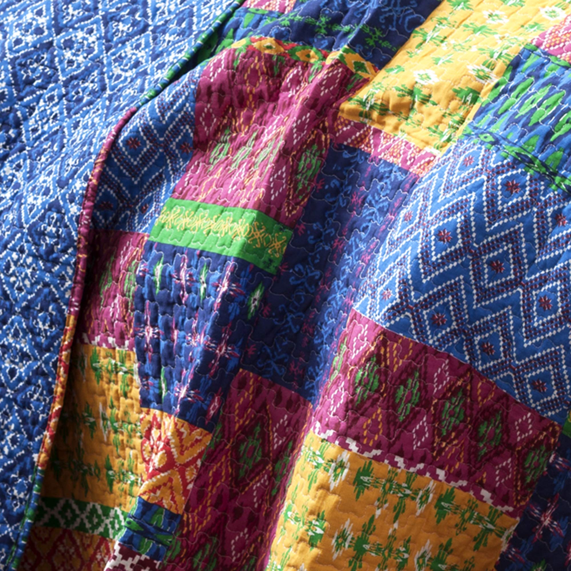 Lush Decor Misha Quilt Set Full/Queen - Fuchsia Navy for Cozy Bedroom