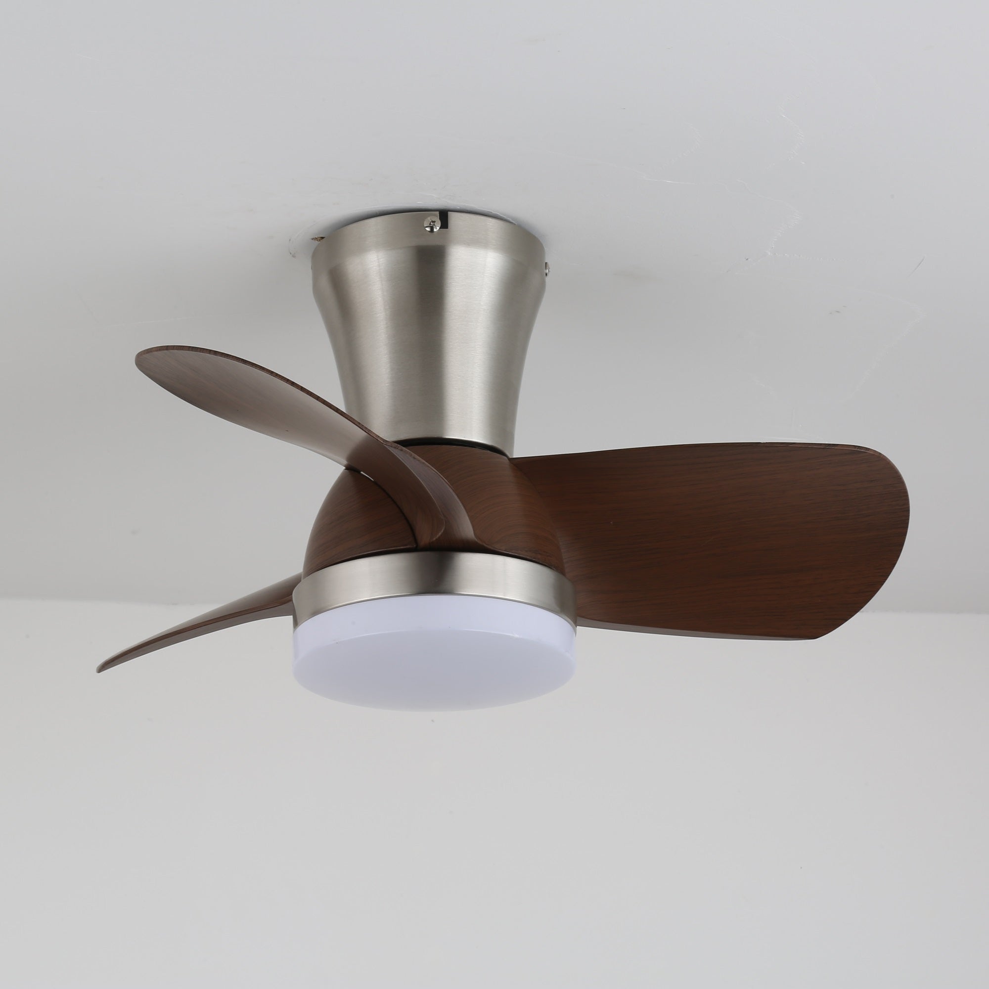 Aero Echo Ceiling Fan Light with Remote Control - 52 Inch Modern Flush Mount Fan for Bedroom, Living Room - Energy Efficient Quiet DC Motor - Perfect for Home, Office & Indoor Spaces