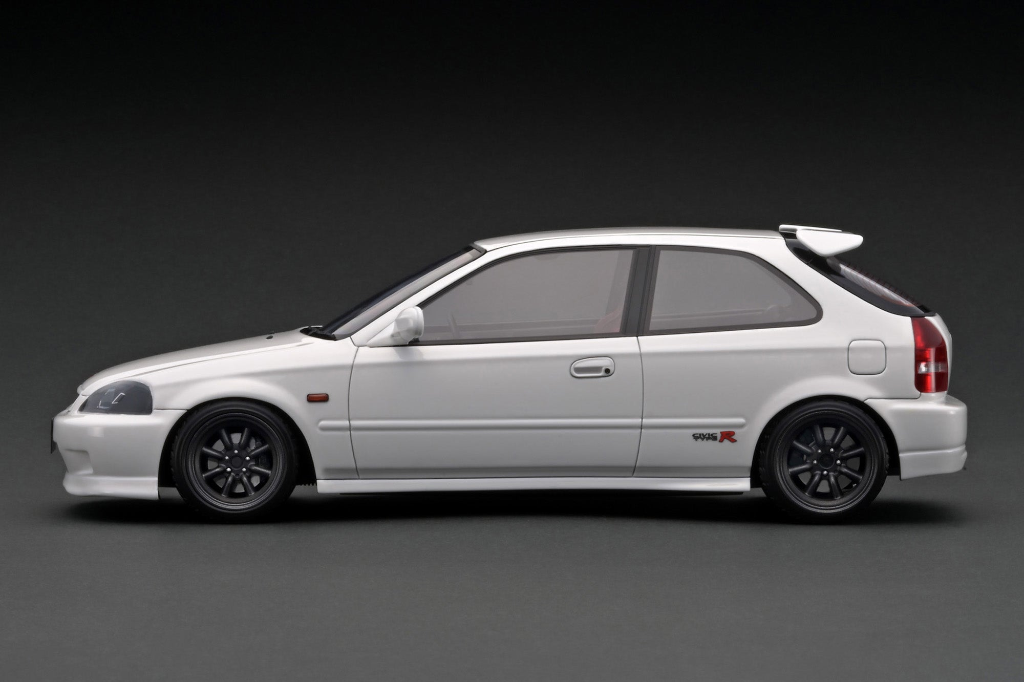1:18 Scale Honda Civic Type R EK9 White Diecast Model Car - Collectible Toy for Car Enthusiasts & Perfect Gift for Racing Fans