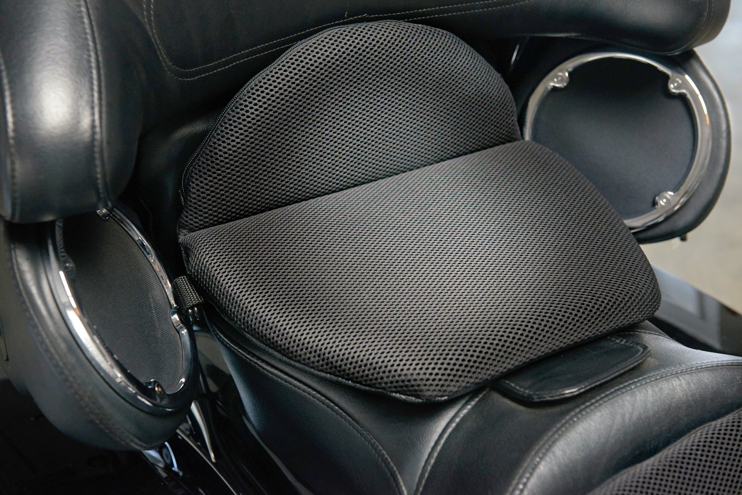 TOPPER EXCEL ULTRA-FLEX Motorcycle Gel Seat Cushion with AIRMAX Technology - Medium Size (13x13x12) - Comfortable Riding Seat Pad for Harley, Honda, Yamaha & More - Perfect for Long Rides and Road Trips