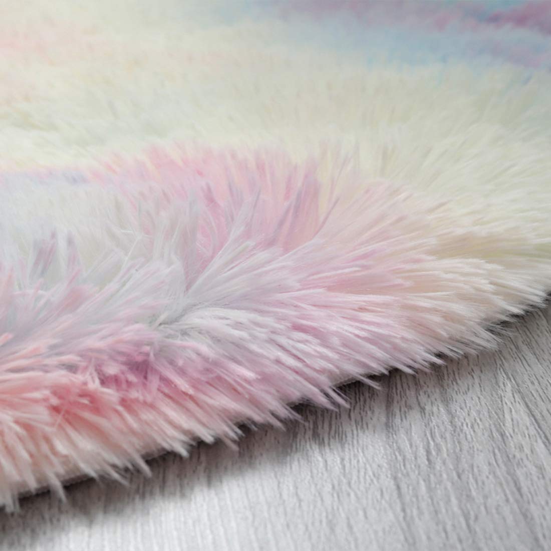 Soft Fluffy Round Rainbow Carpet for Girls Room - 120cm Diameter Non-Slip Kids Rug for Bedroom, Study, Living Room - Playroom & Nursery Decor, Cozy Floor Mat for Reading & Relaxing