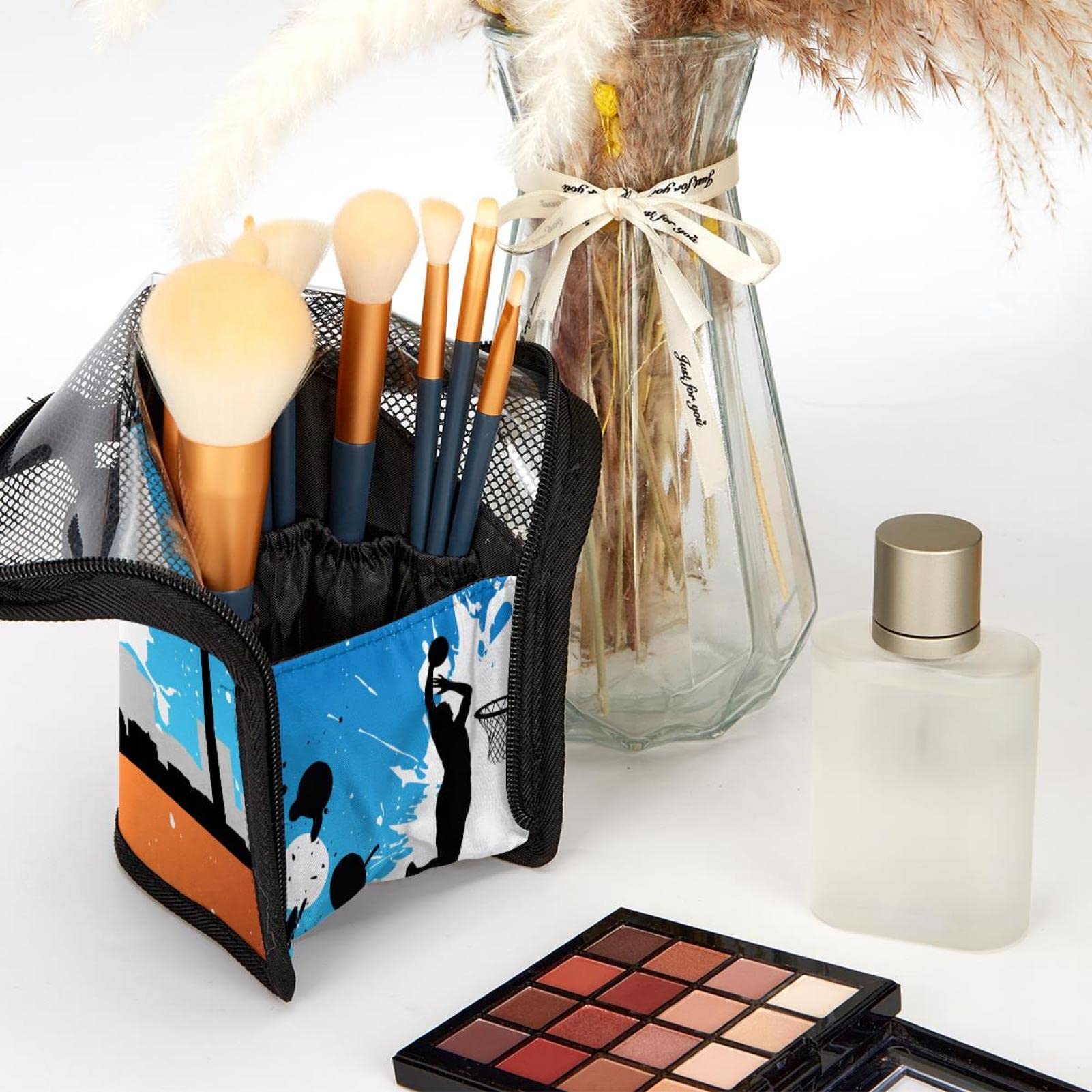 Portable Makeup Brush Organizer Bag with 12 Slots - Basketball Player Doodle Design - Travel-Friendly Cosmetic Brush Holder Case for Makeup Artists & Beauty Enthusiasts - Perfect for Home, Travel & Professional Use
